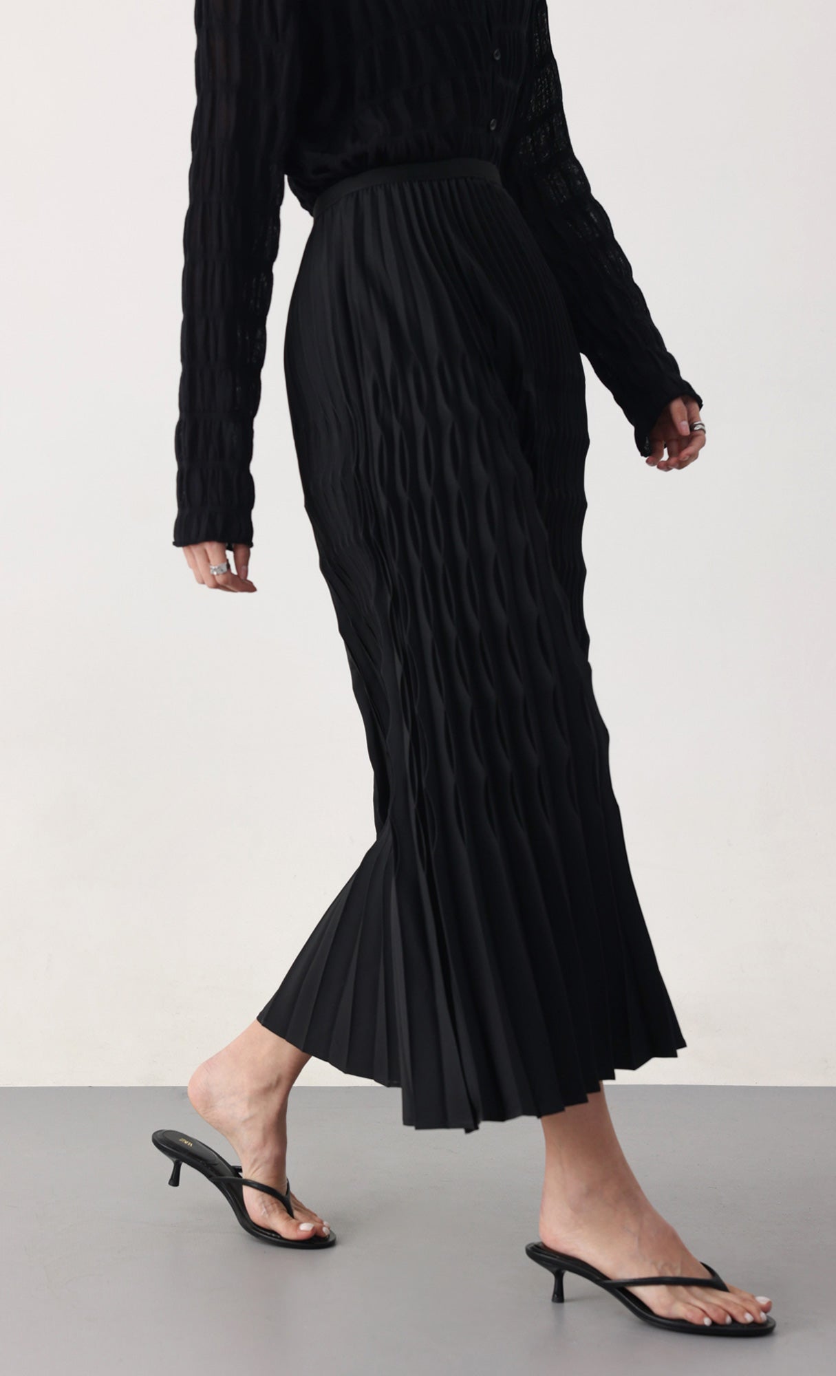 Wavy pleated skirt_black