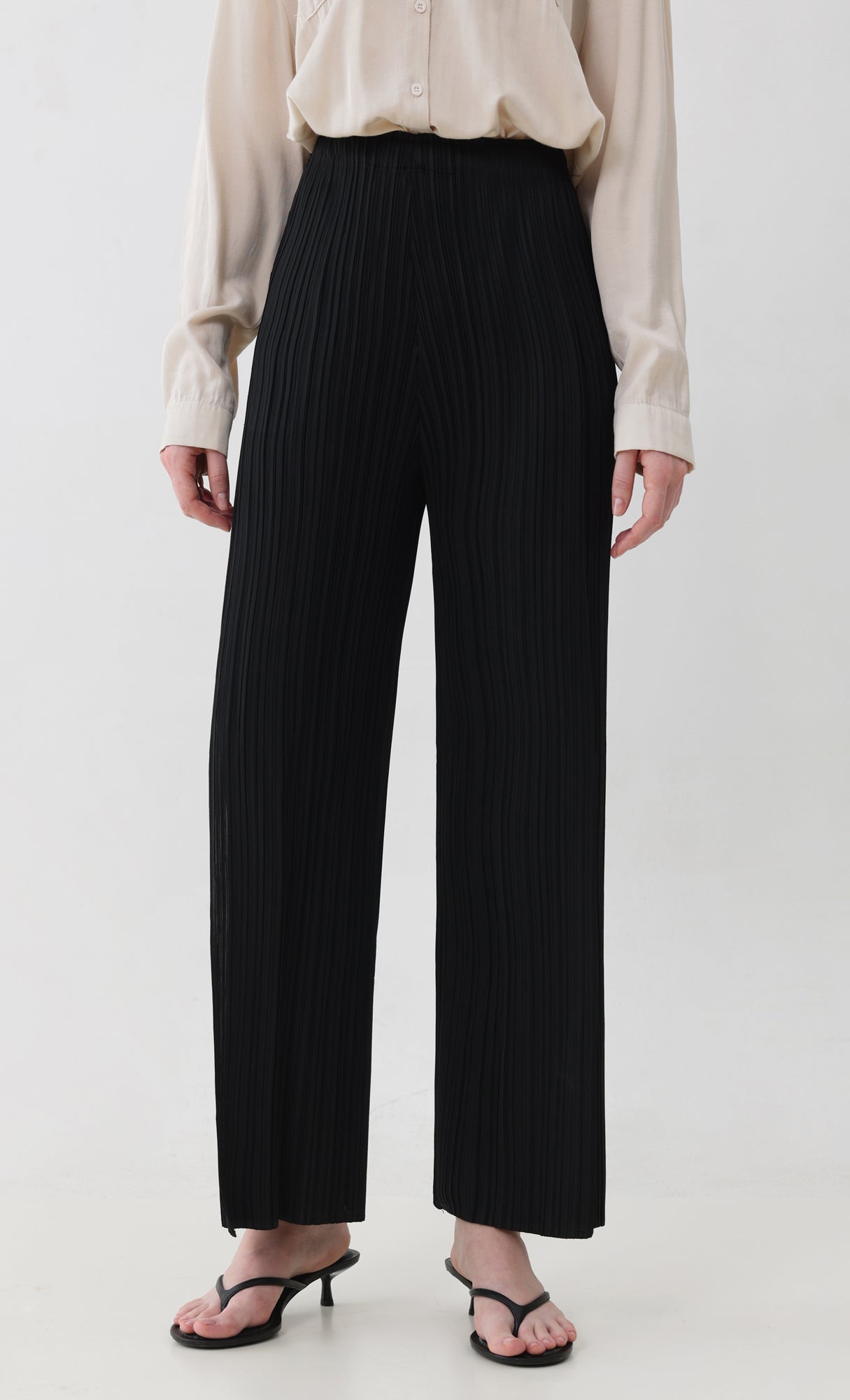 Limit pleated pants_black