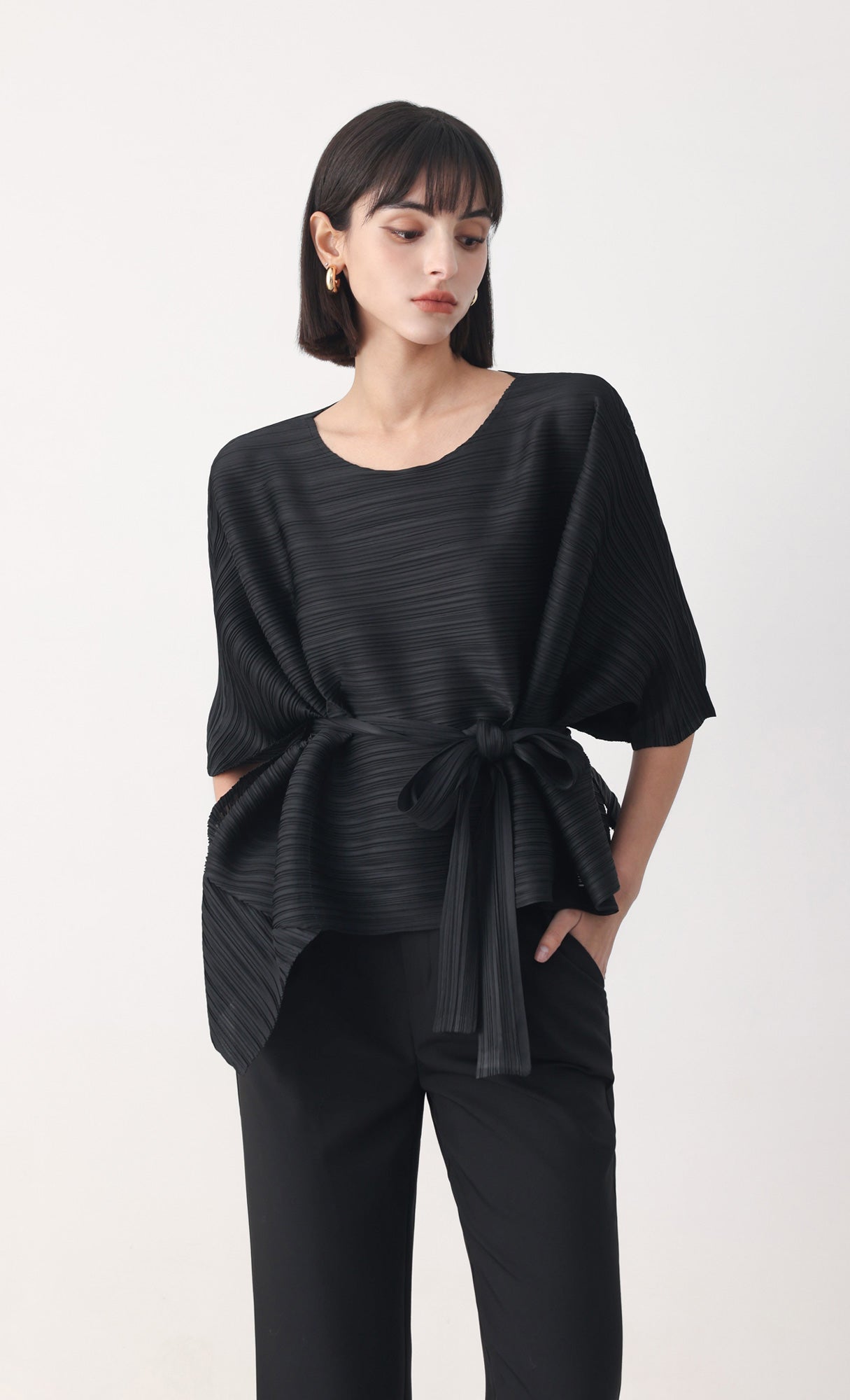 Tria pleated blouse & strap set_black