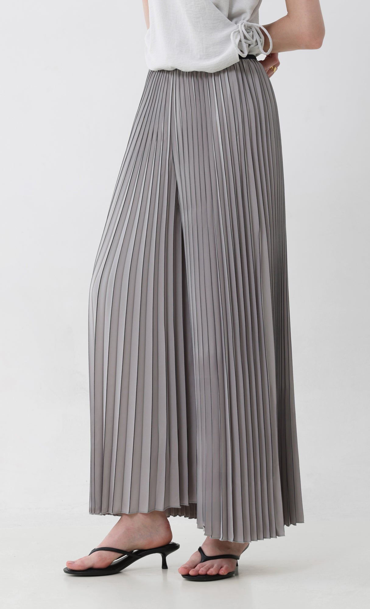 Boldy pleated pants_grey