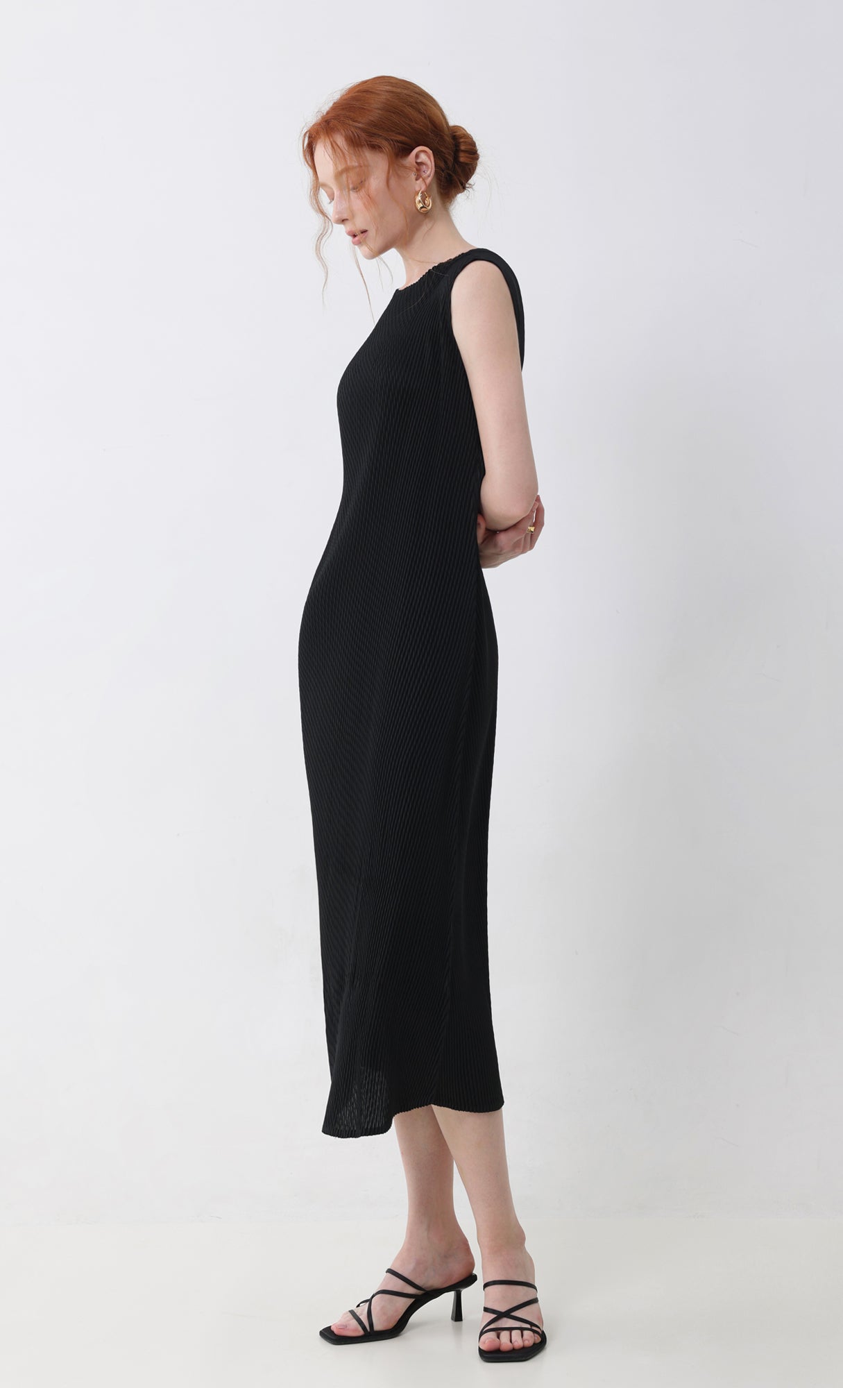 ner sleeveless pleats dress_black