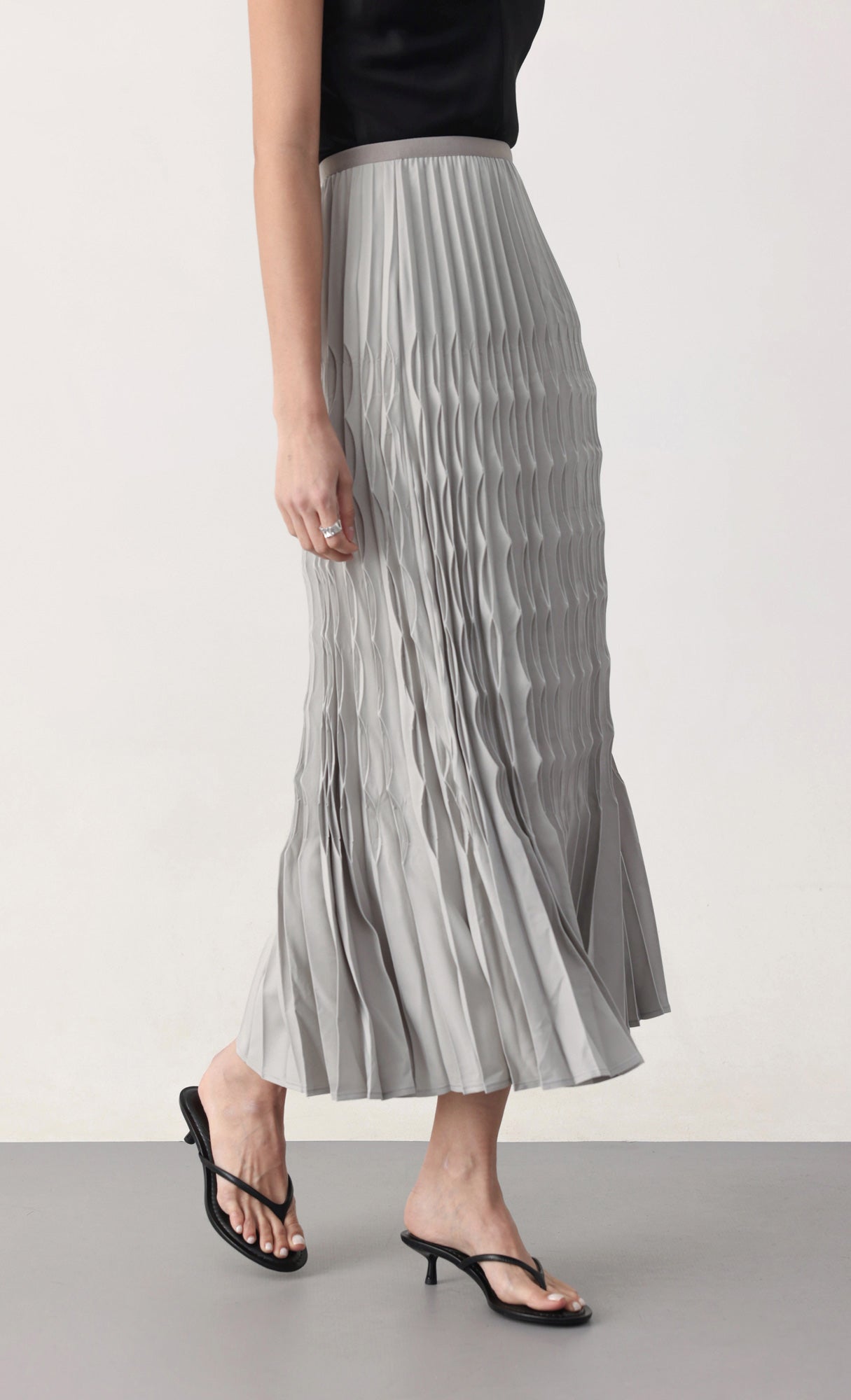 Wavy pleated skirt_grey