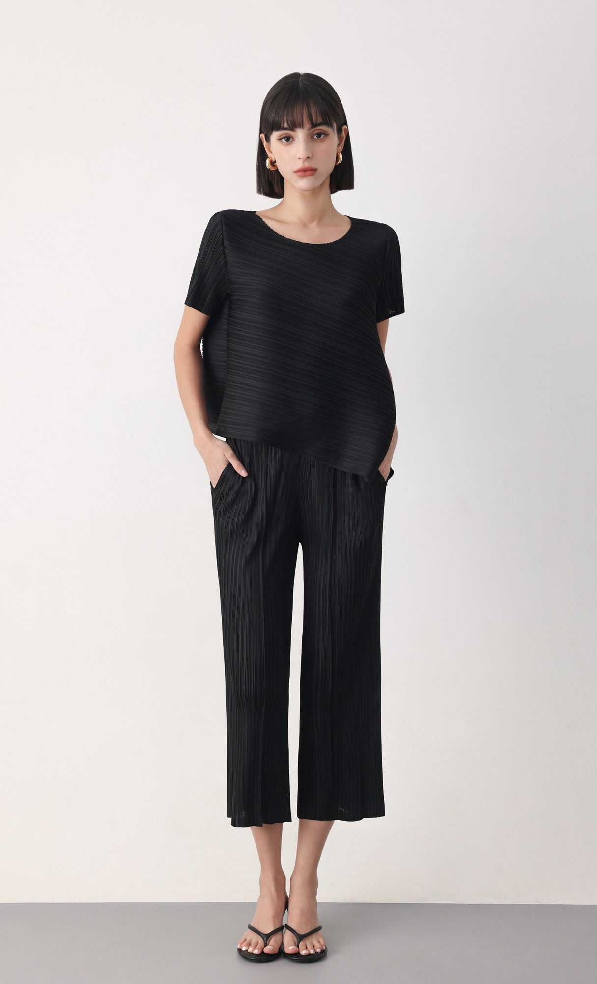 Slashy pleated blouse pants set-up_black
