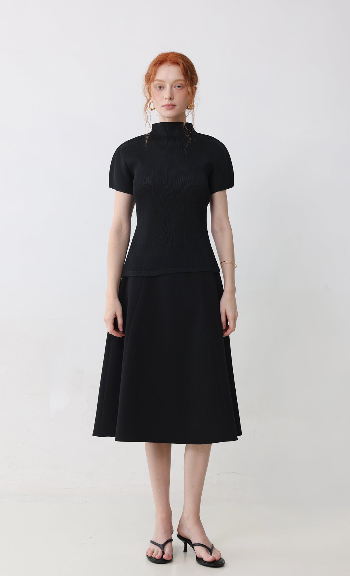 Wanna half-neck pleated top_black