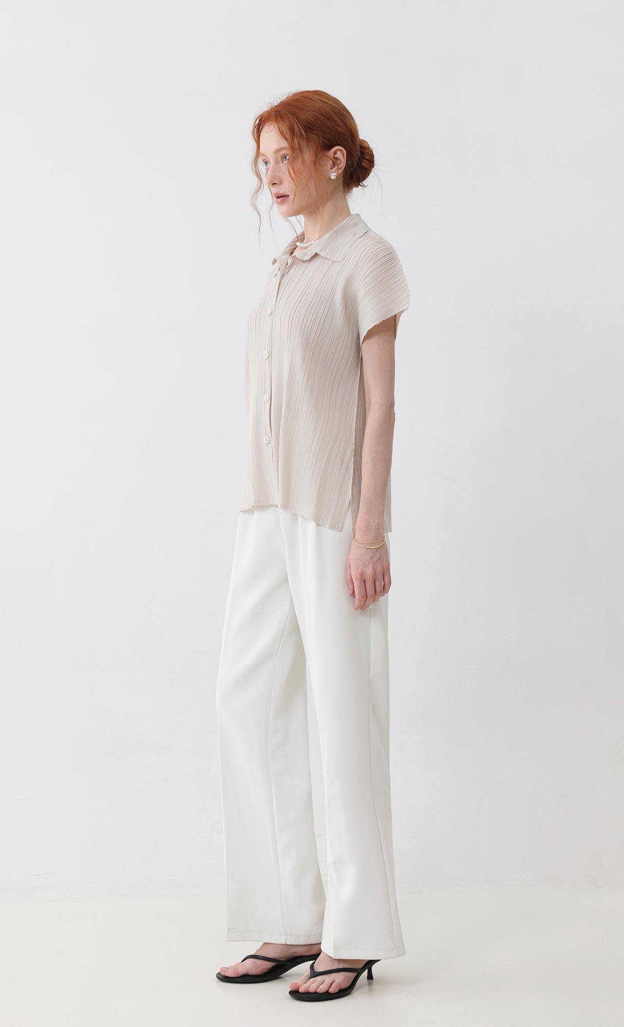 tinted collard pleated shirts_lightbeige