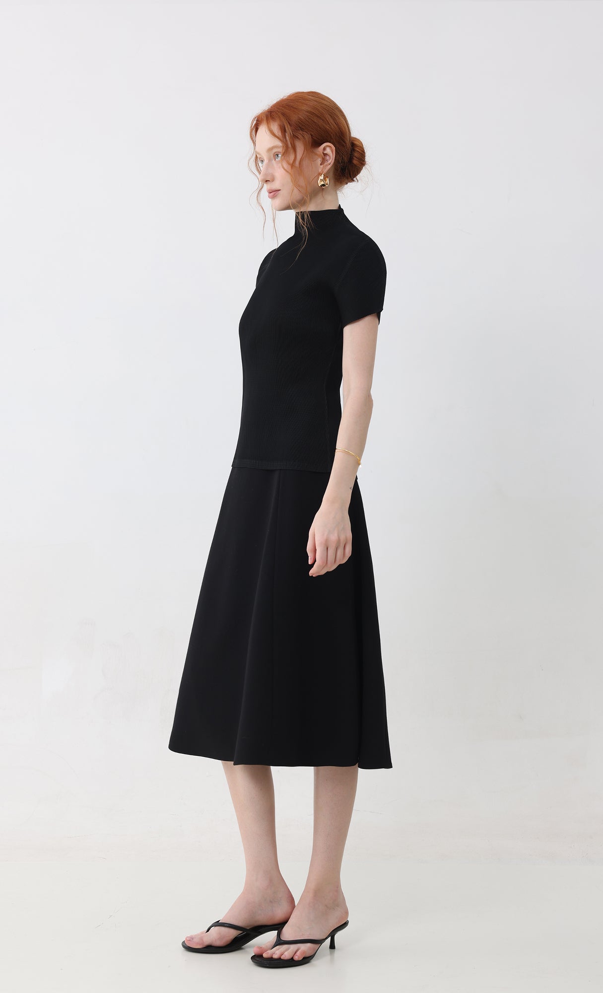 Wanna half-neck pleated top_black