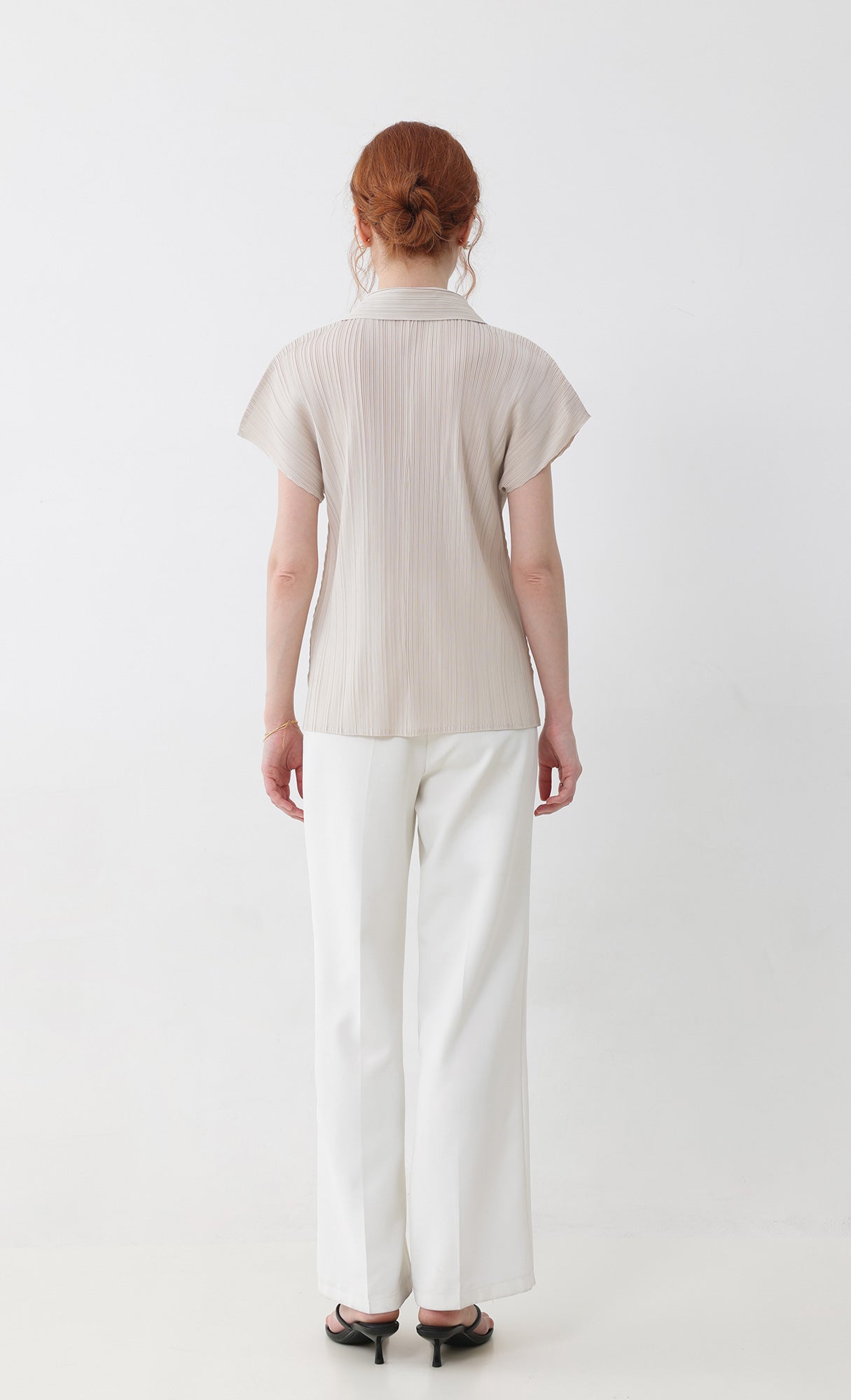tinted collard pleated shirts_lightbeige
