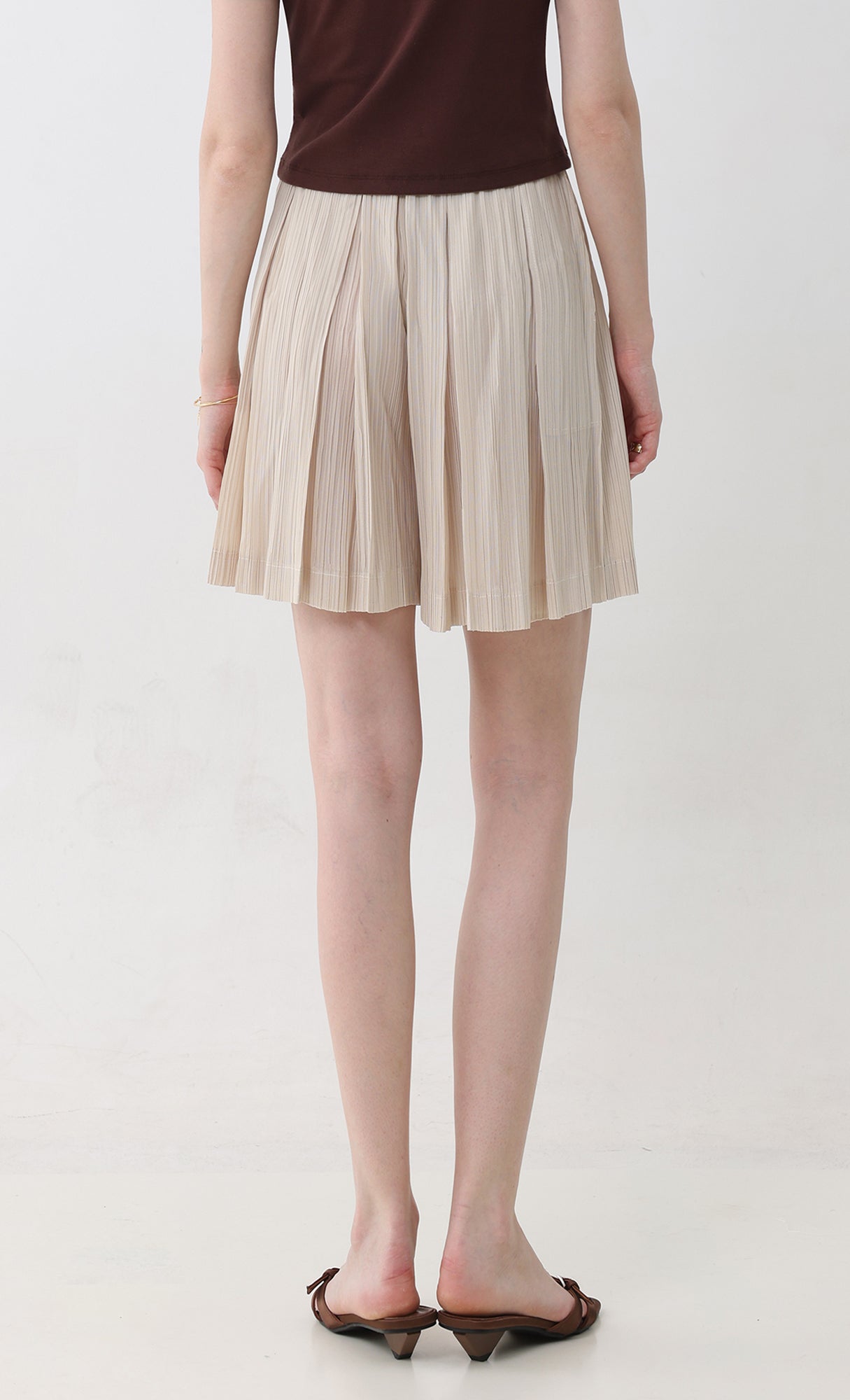 Dain pleated half pants_beige