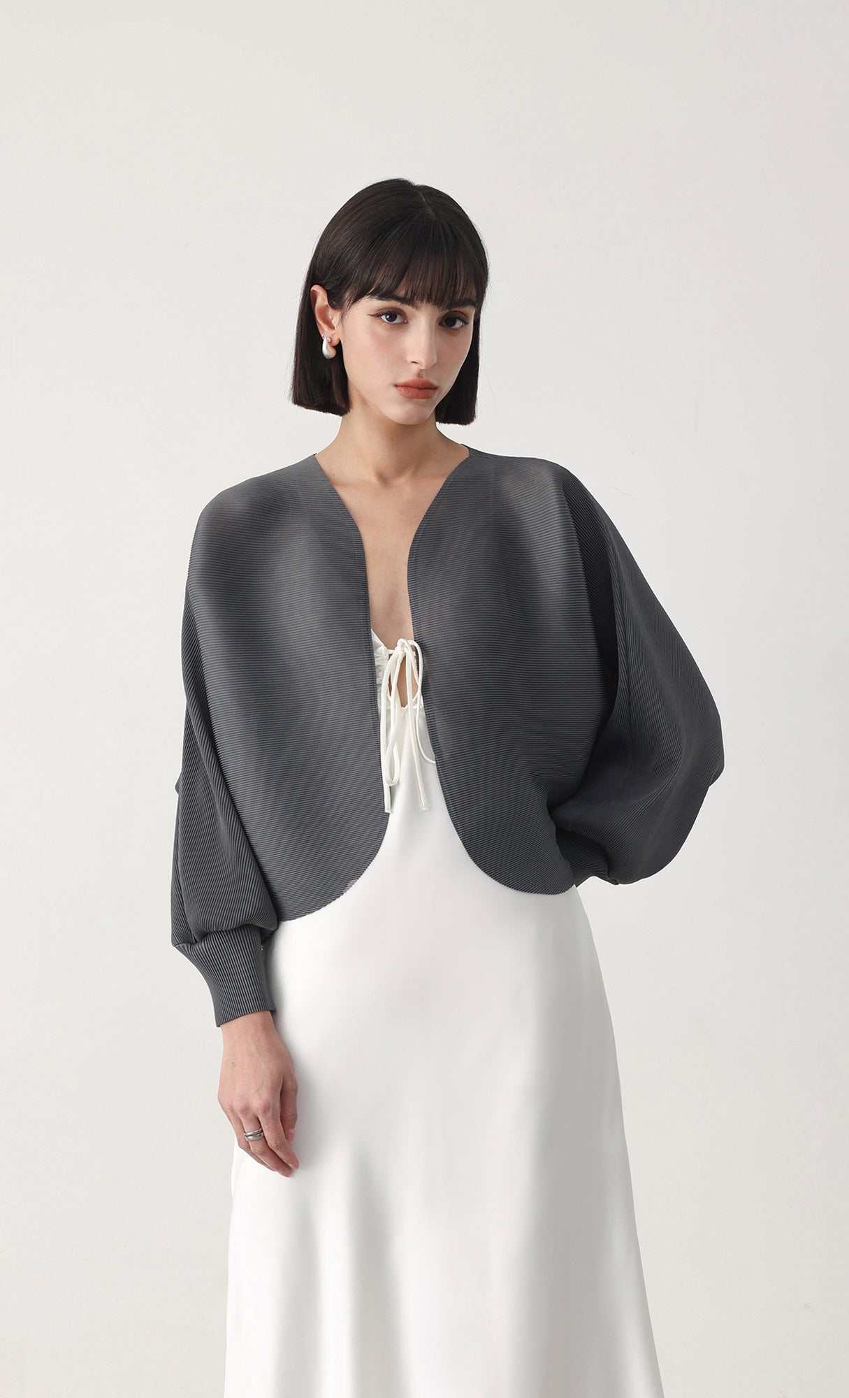 Ray pleated cardigan_charcoal