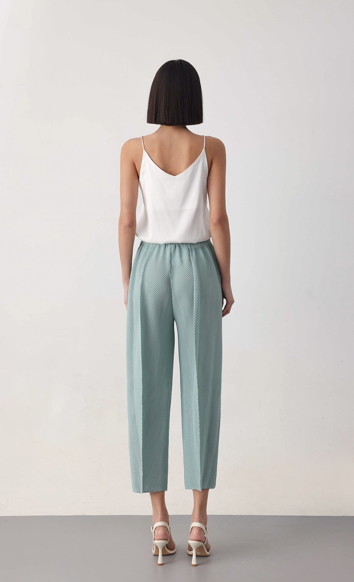 Circular pleated pants_skyblue