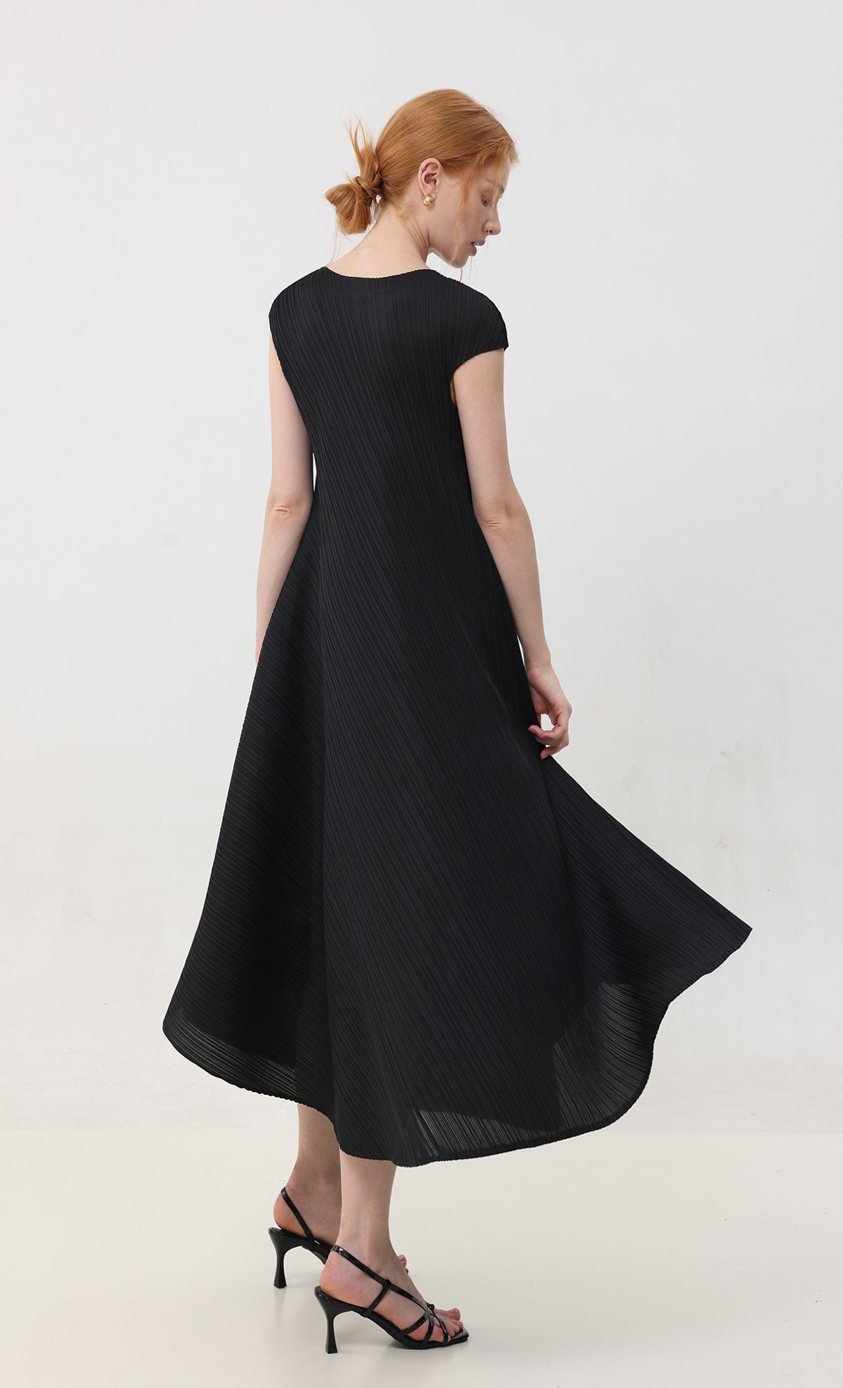 Rosy flare pleated dress_black
