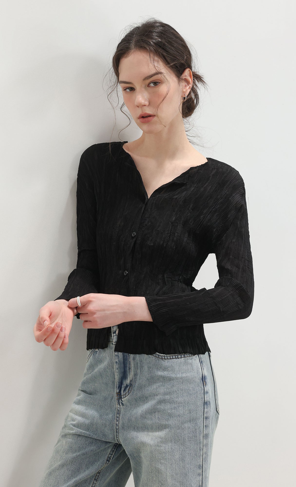 Wane crinkle pleated shirt_black