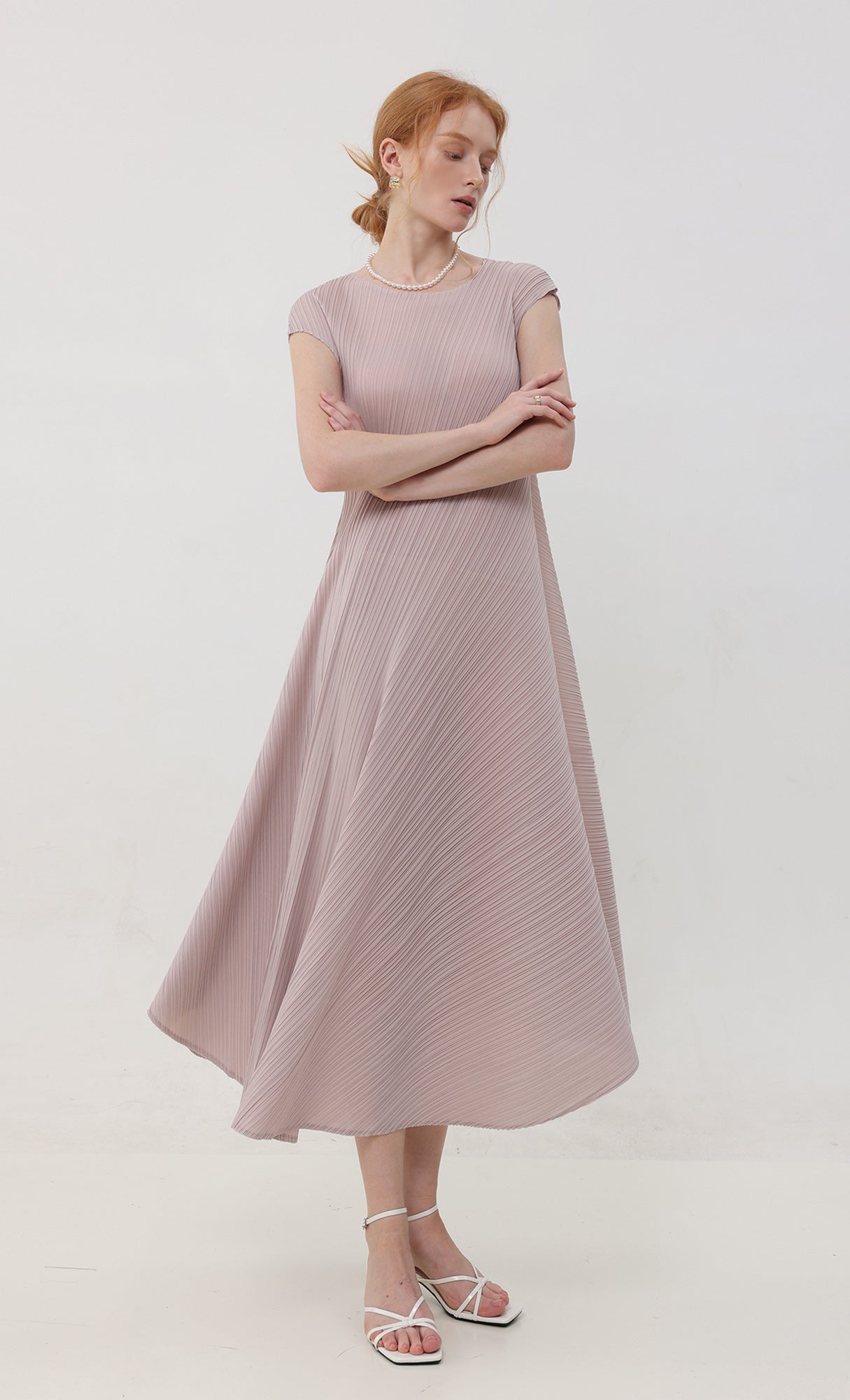 Rosy flare pleated dress_pinkbeige