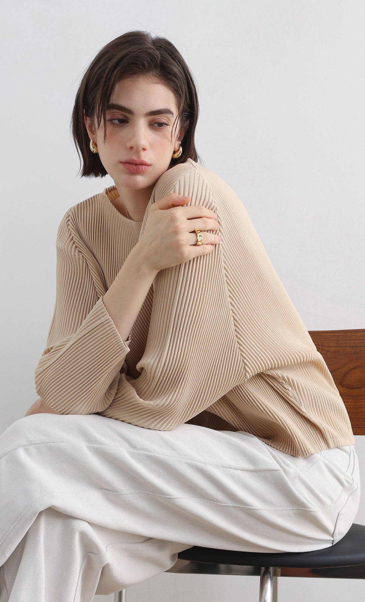 Rindy ray pleated Top_Light-Beige