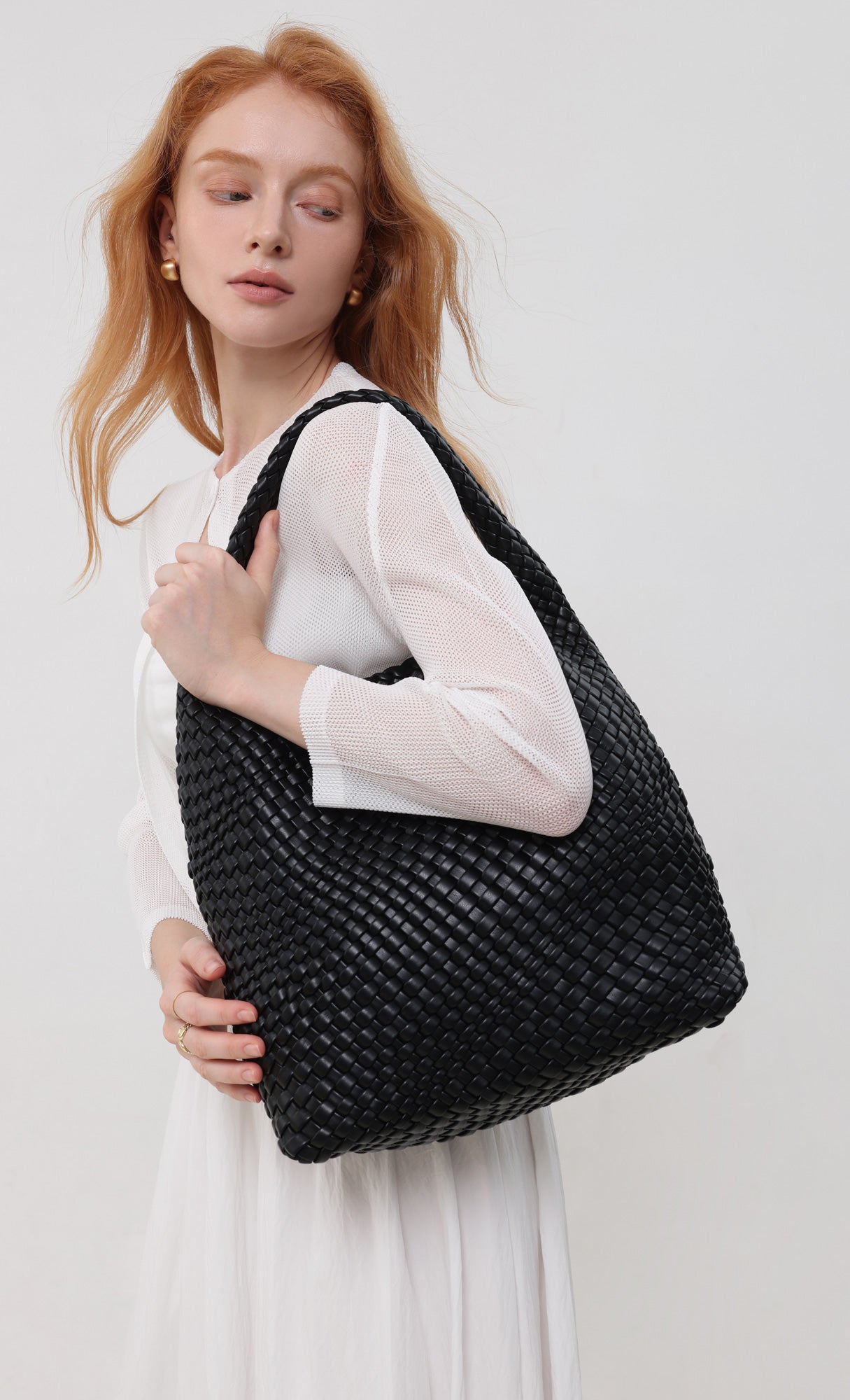 Color weaving hobo bag_black