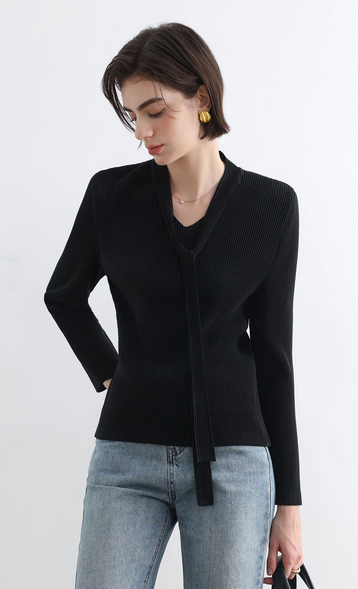Ribbon Tie Pleated Top_Black