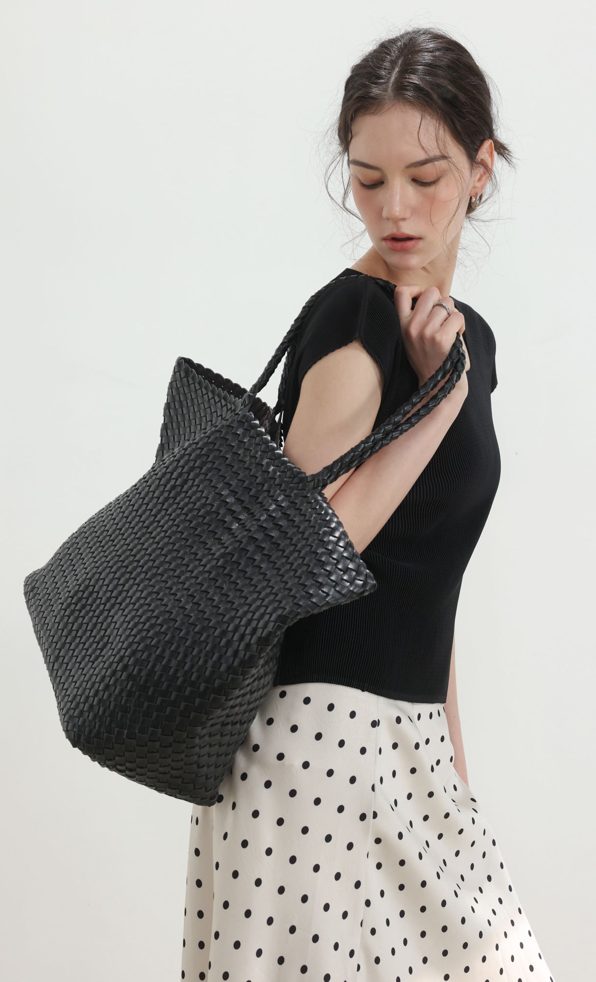 Ena weaving shopper bag_black