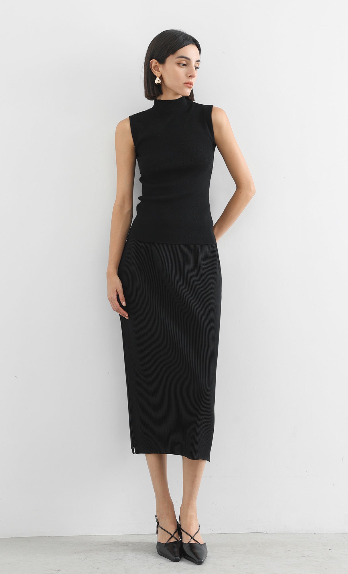 classy line pleated skirt_black