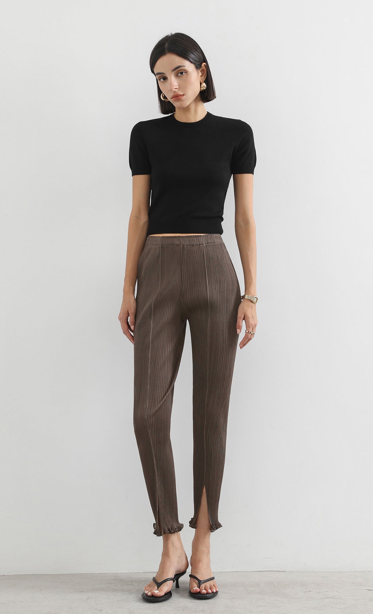 narrow pleated slit pants_brown
