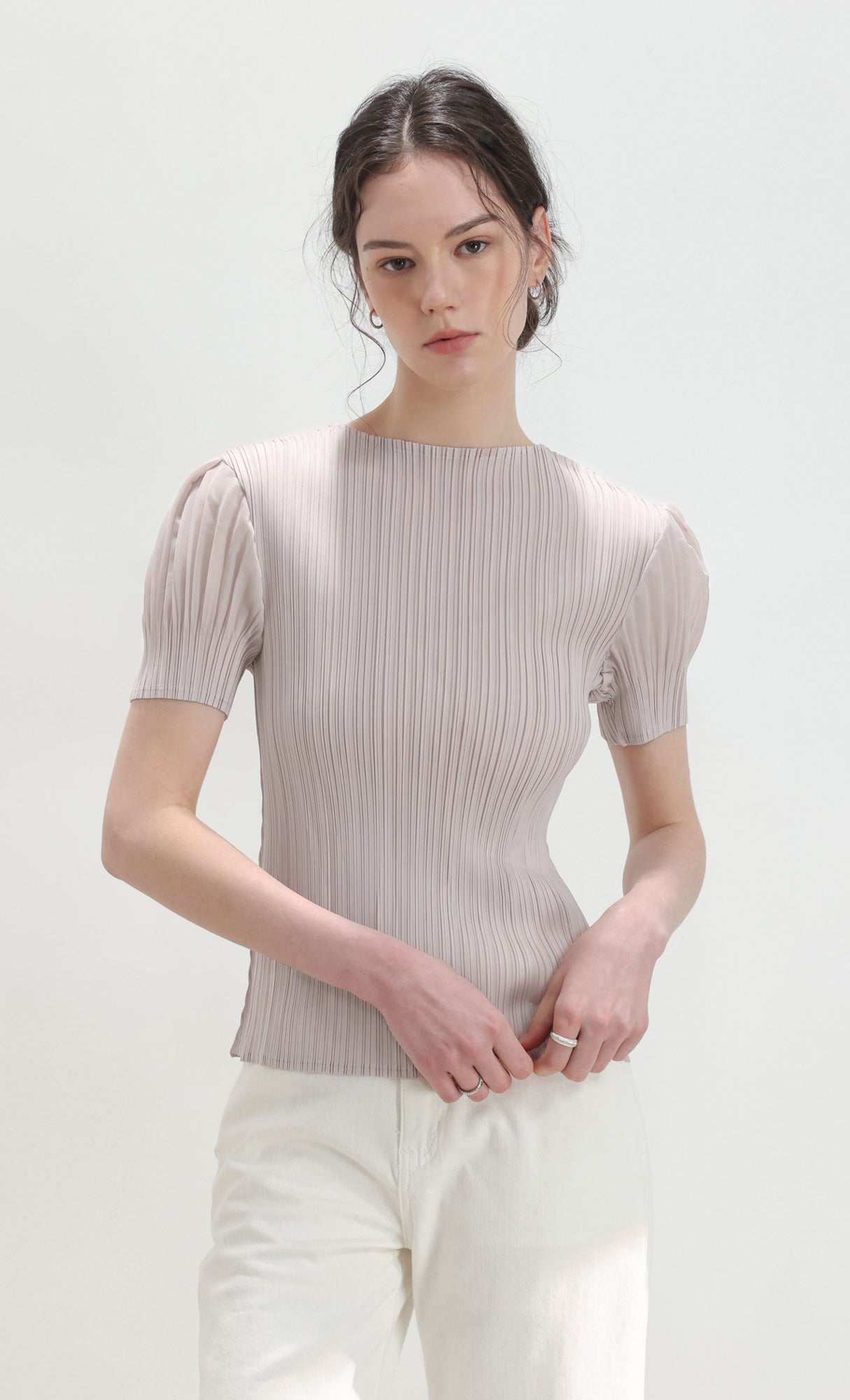 Mellow half-sleeve pleated top_beige