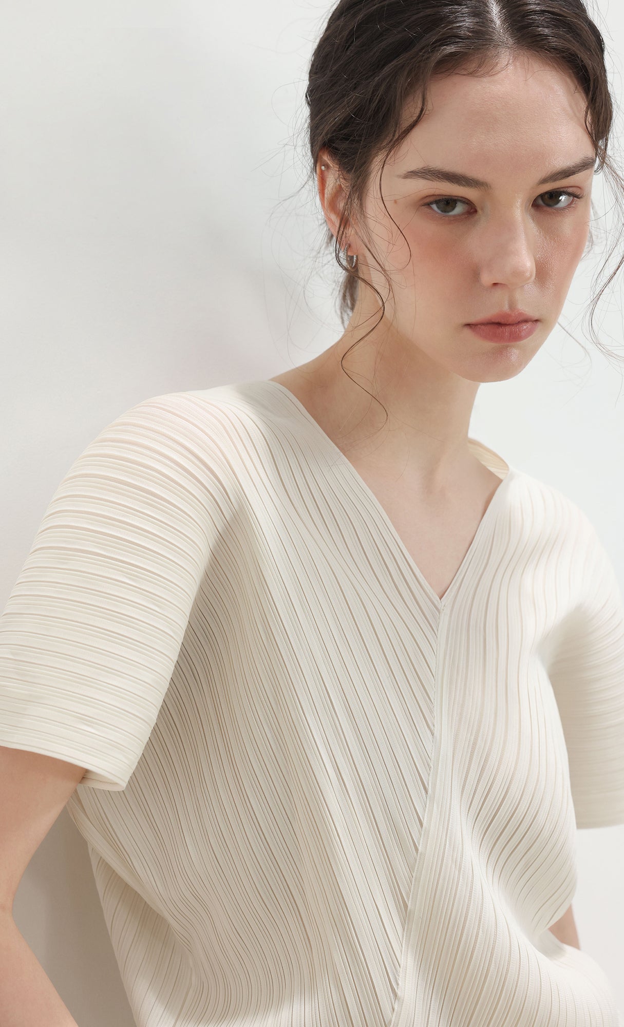 Joy pleated v-neck top_ivory