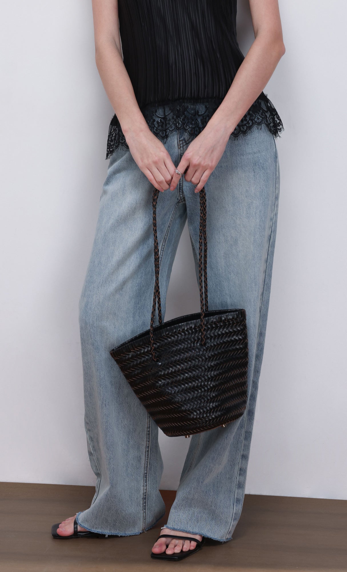 [Pouch SET] Stacy weaving leather shoulder bag_black