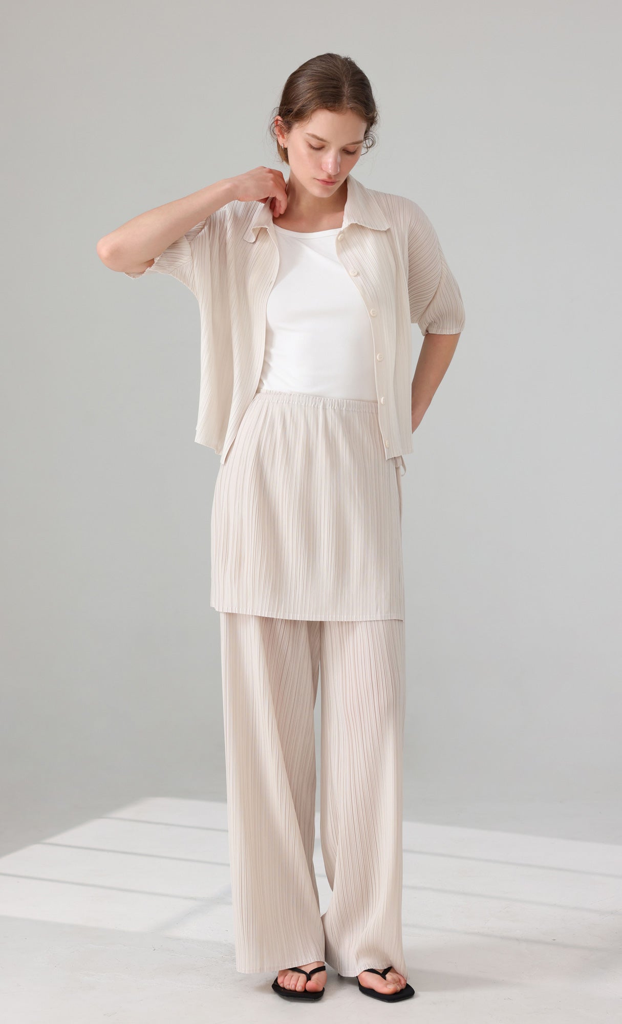Palette collard pleated shirts_ivory