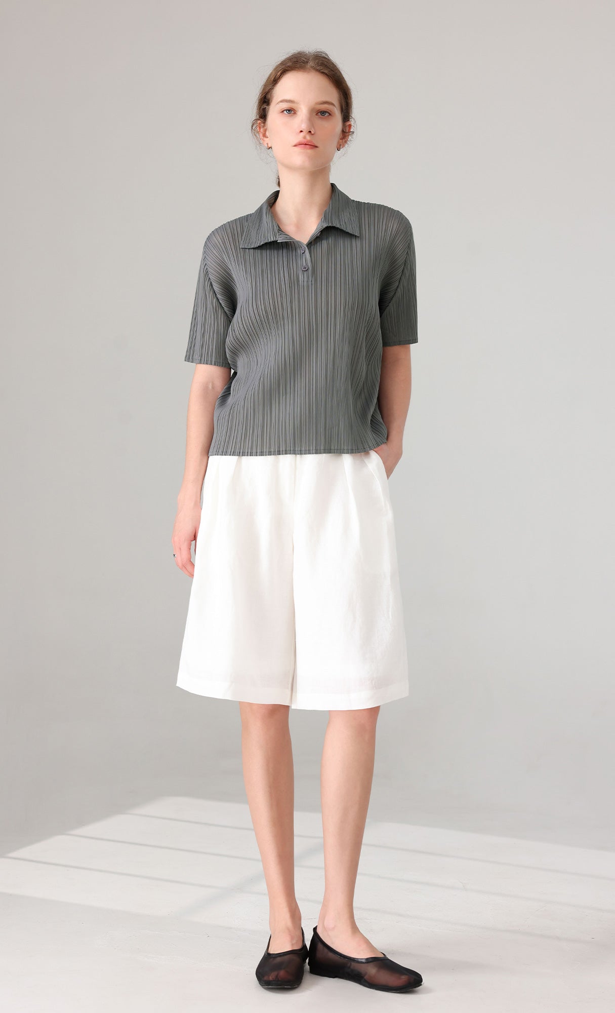 Essen Collard pleated Shirts_charcoal