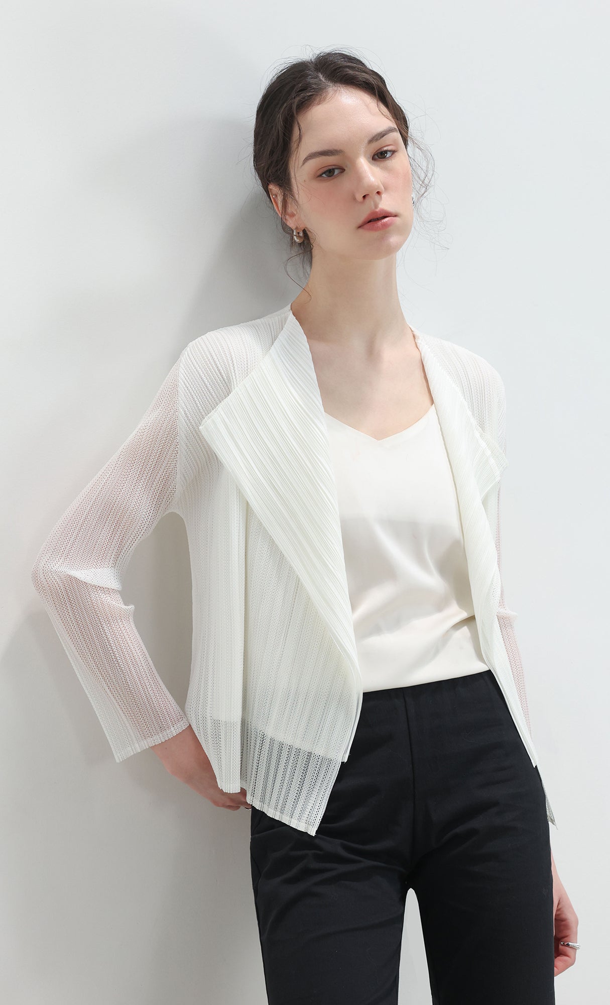 Airy pleated cardigan_white