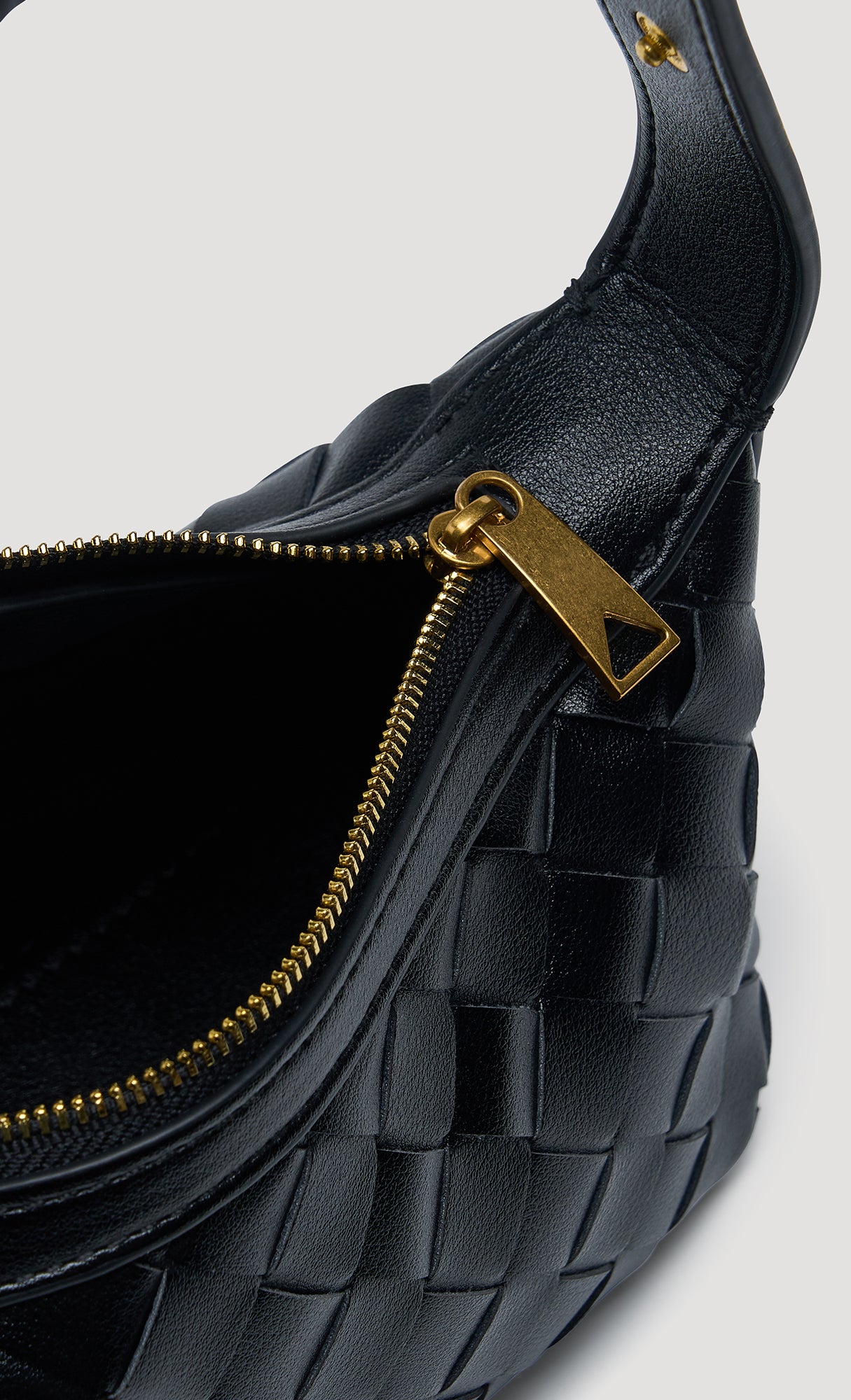 Weaving Leather Mini Hobo Bag_Black