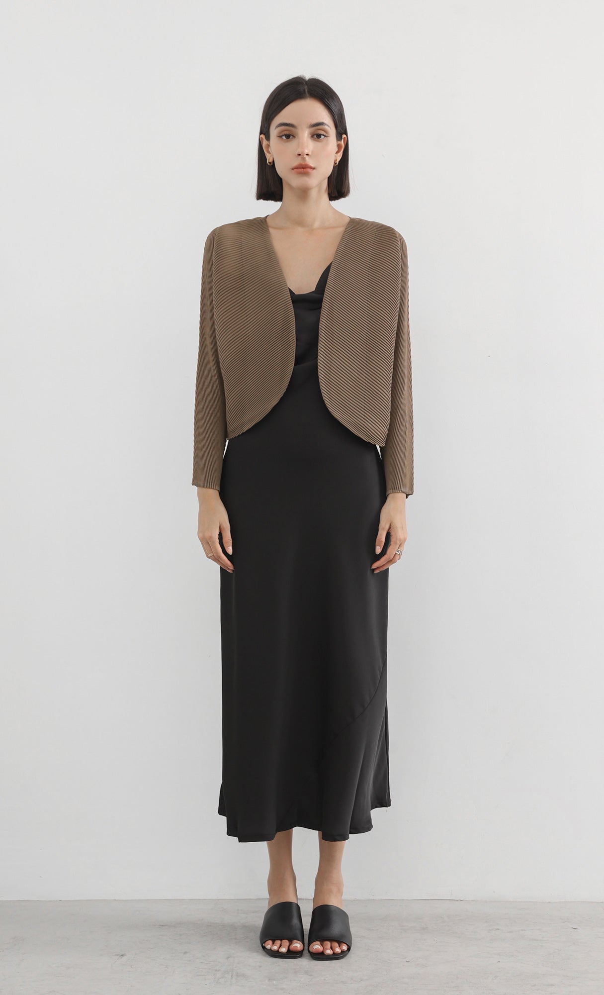 round pleated cardigan_brown