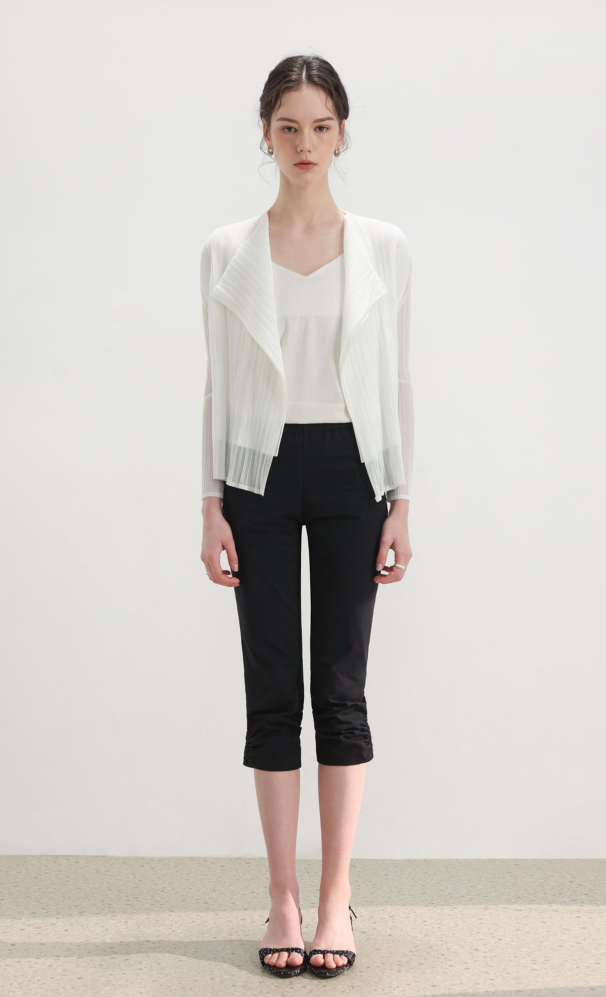 Airy pleated cardigan_white