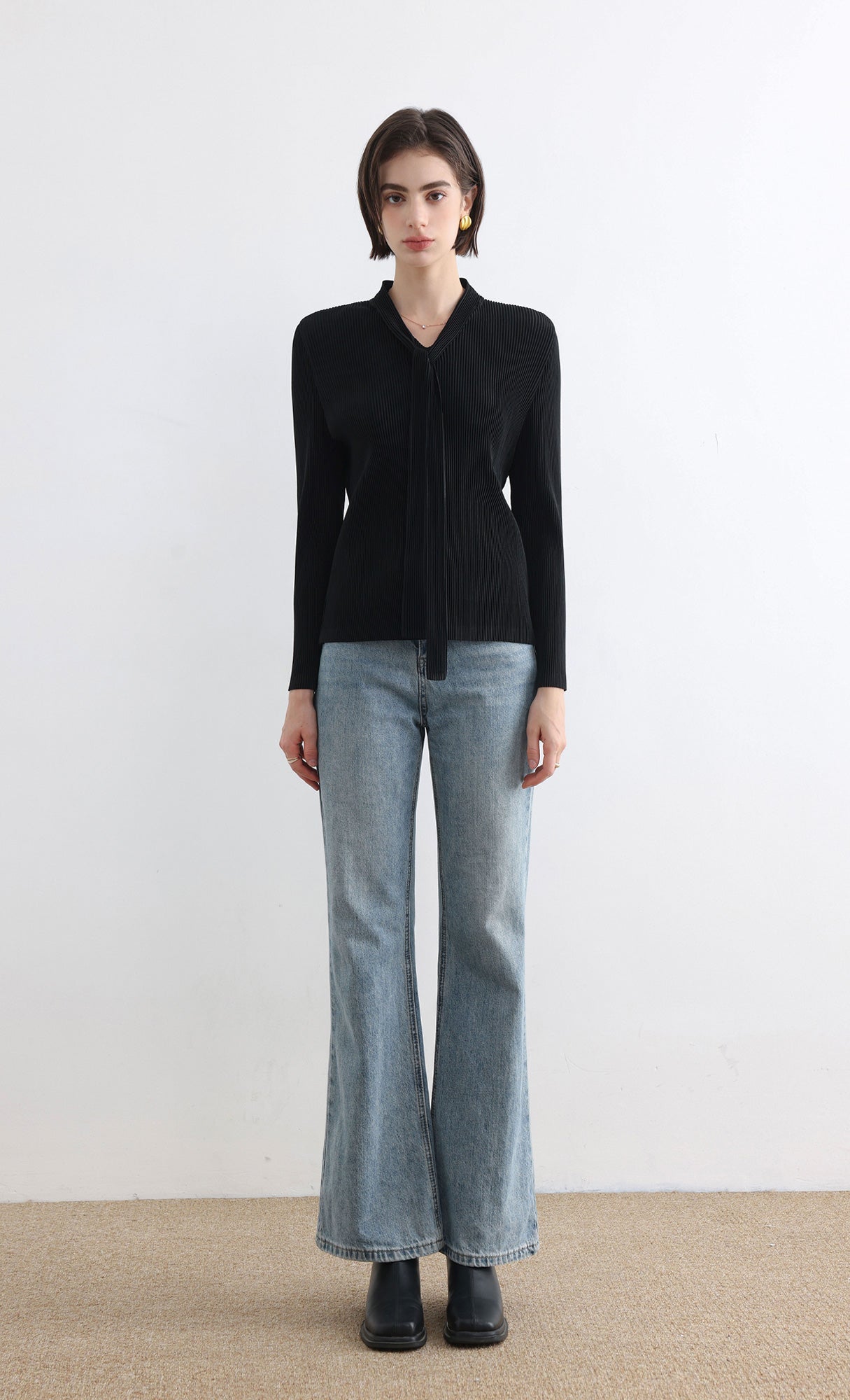 Ribbon Tie Pleated Top_Black