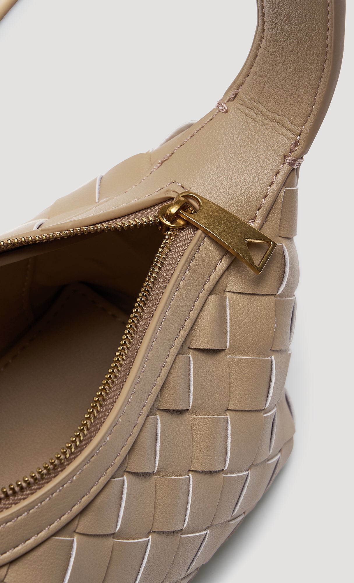 Weaved Leather Mini Hobo Bag_Beige