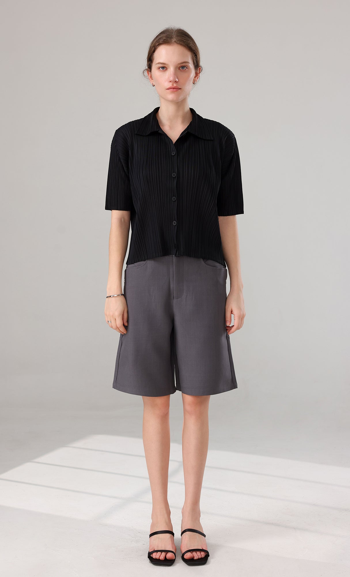 Palette collard pleated shirts_black