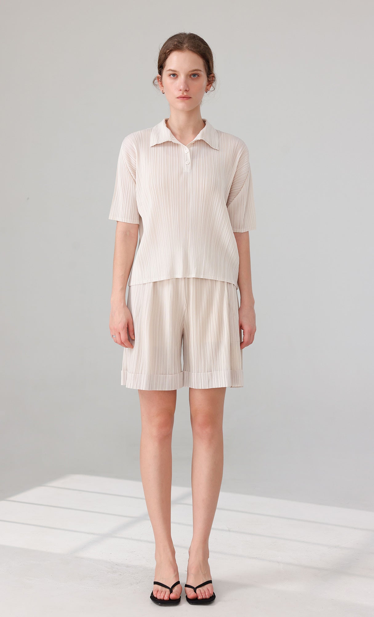 Essen Collard pleated Shirts_ivory