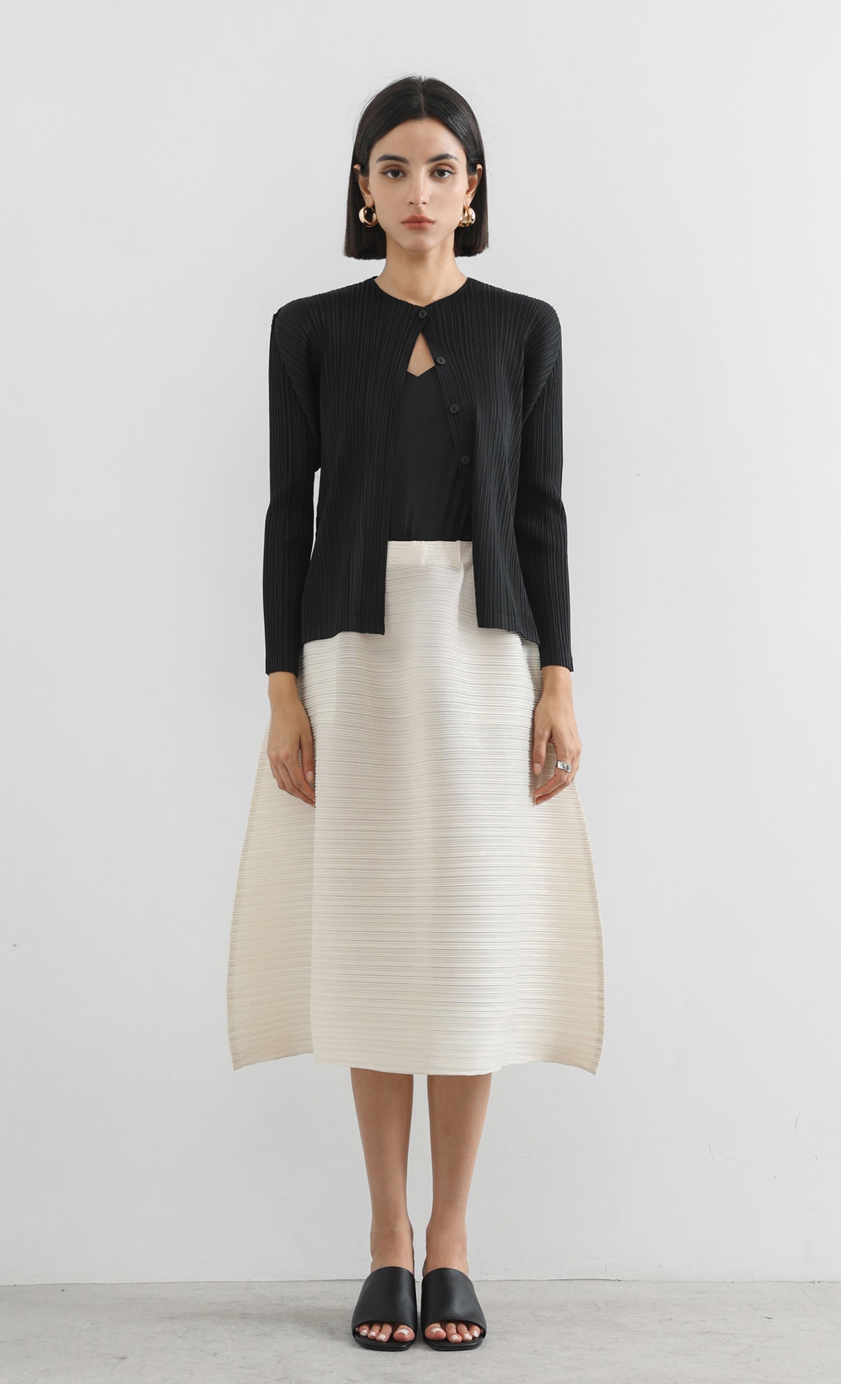 horiz pleated midi skirt_ivory