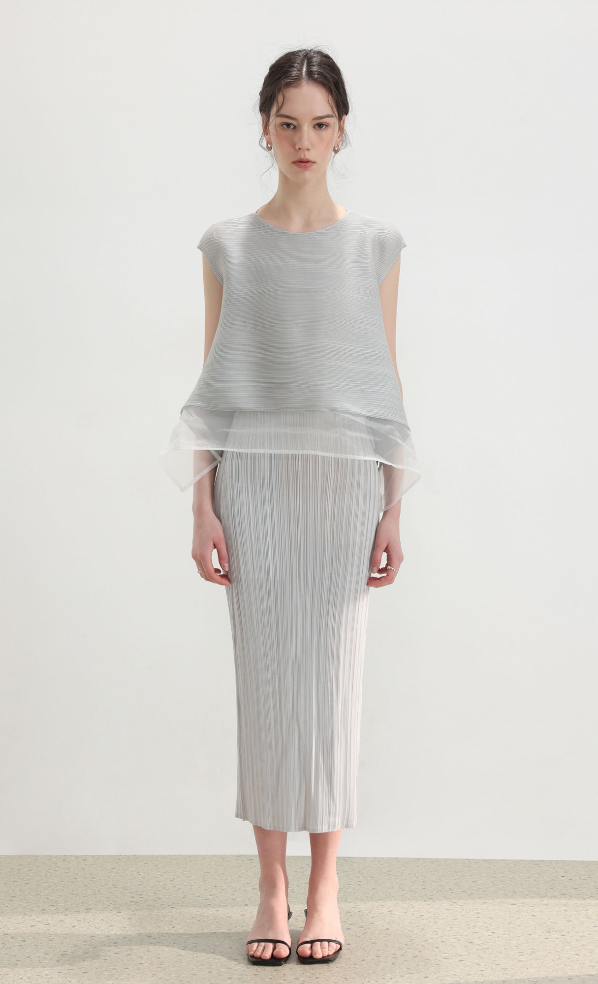 Dren sleeveless pleated top_light-grey