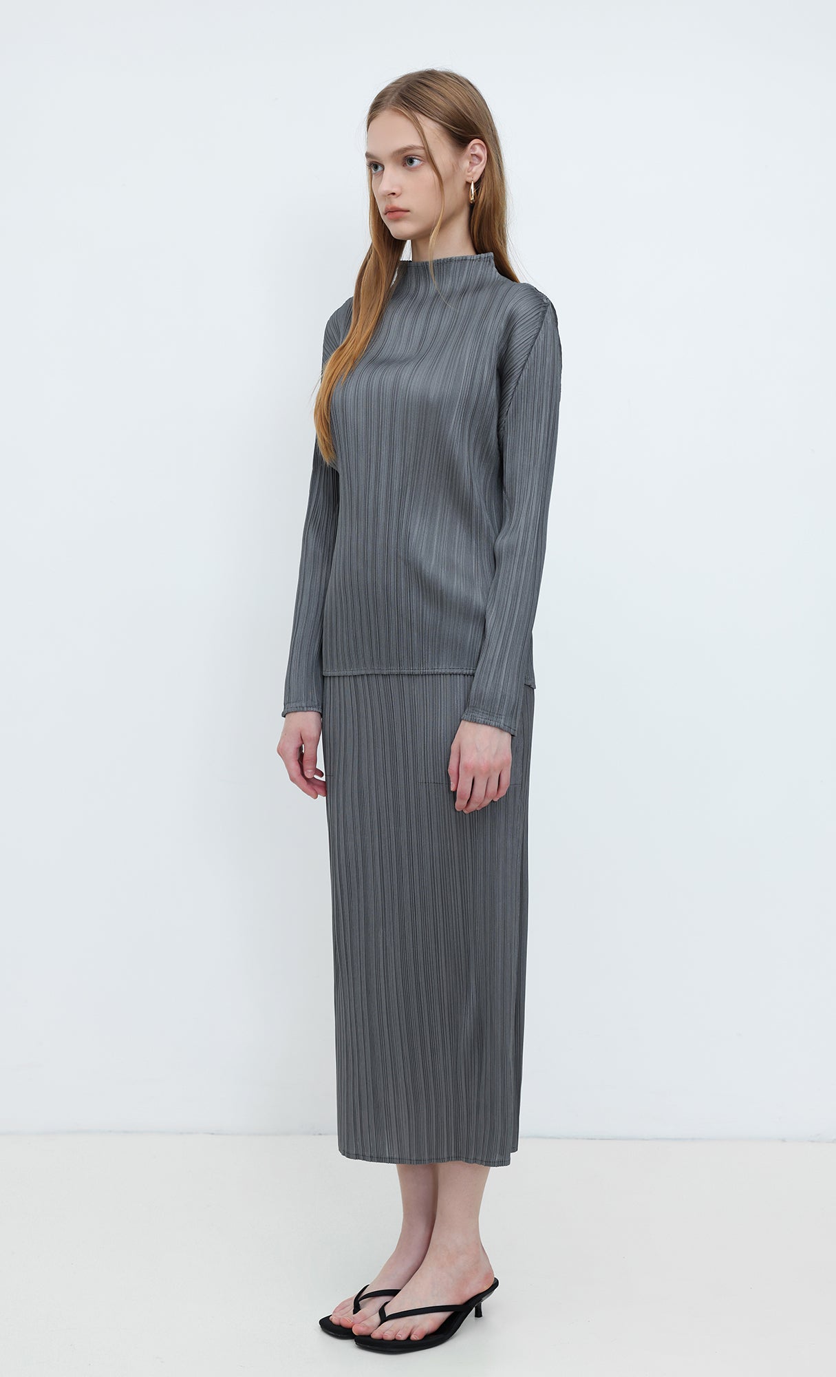 Core Pleated Skirt_Charcoal