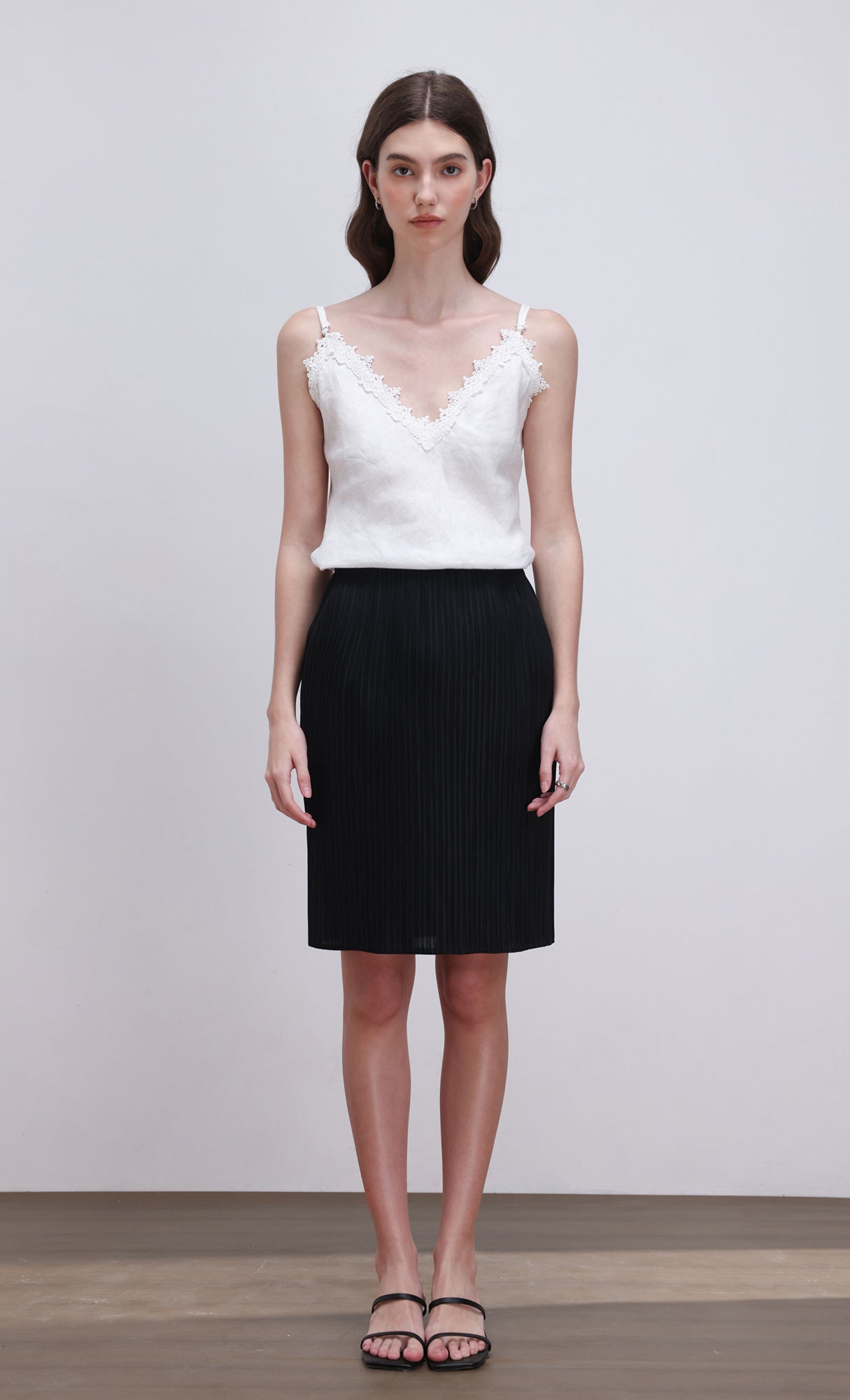 Dara pleated midi skirt_black