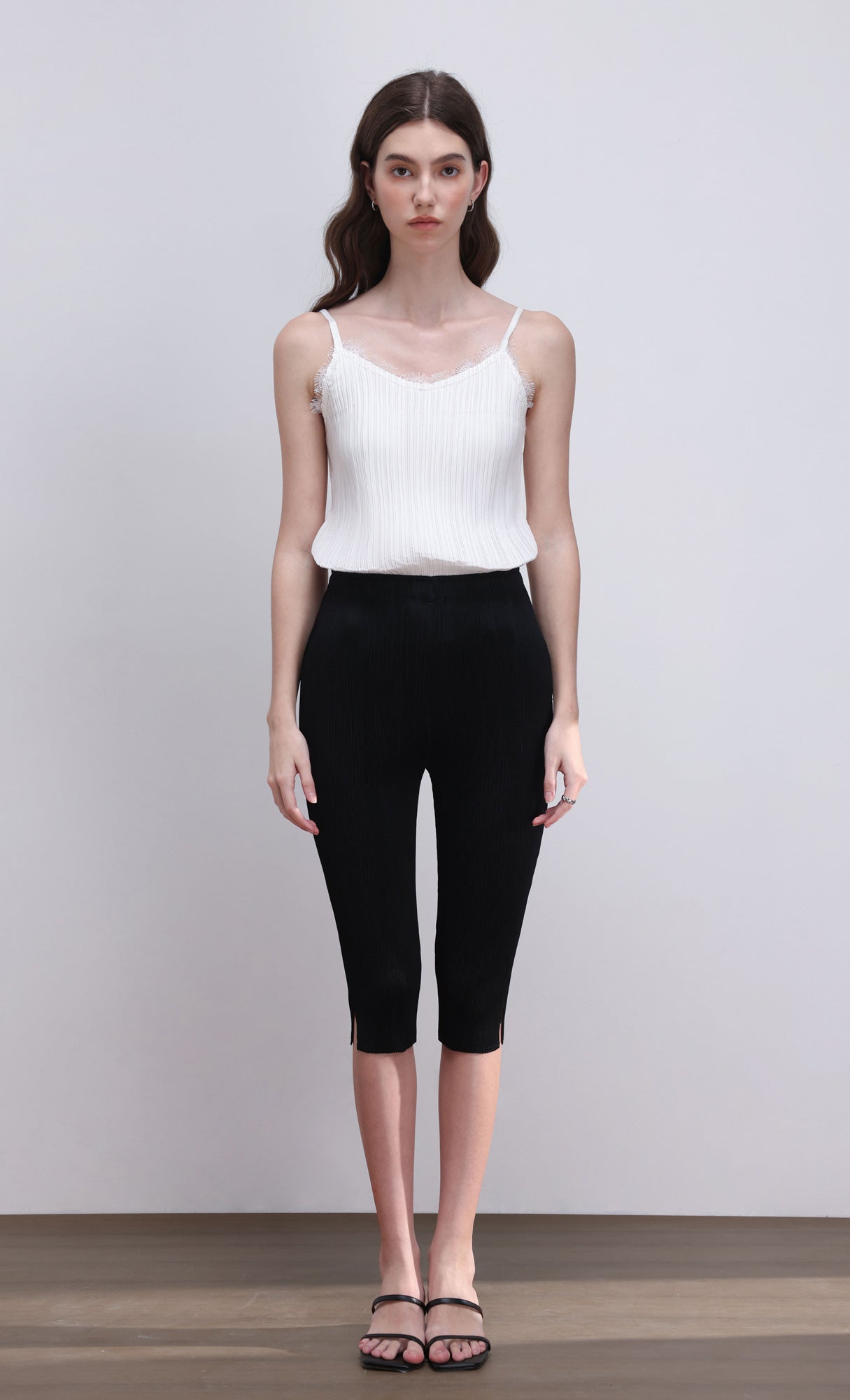 Pleated capri pants_black