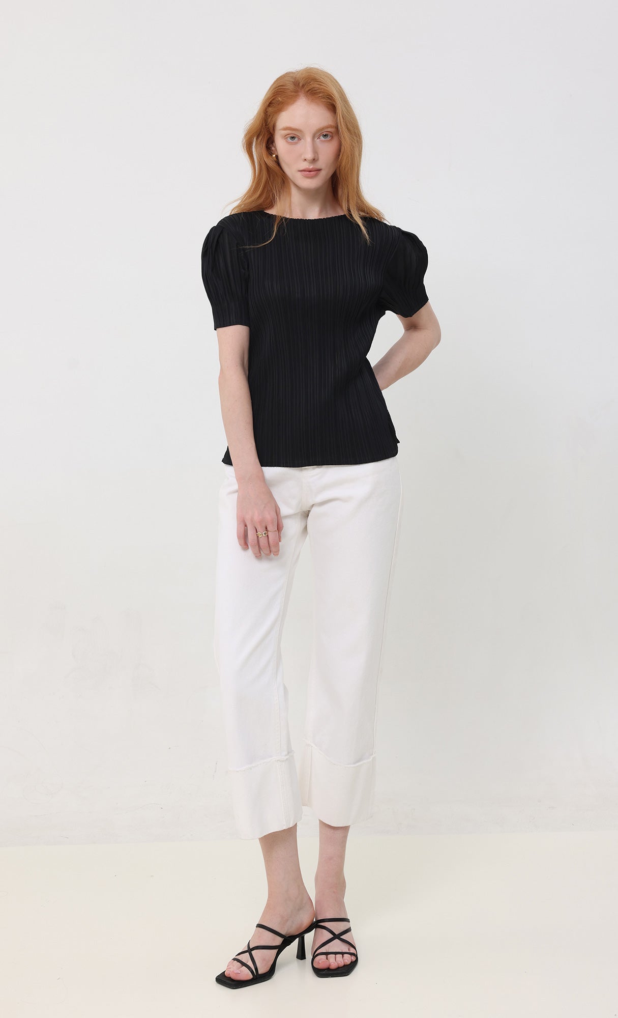 Mellow pleated half sleeve top_black
