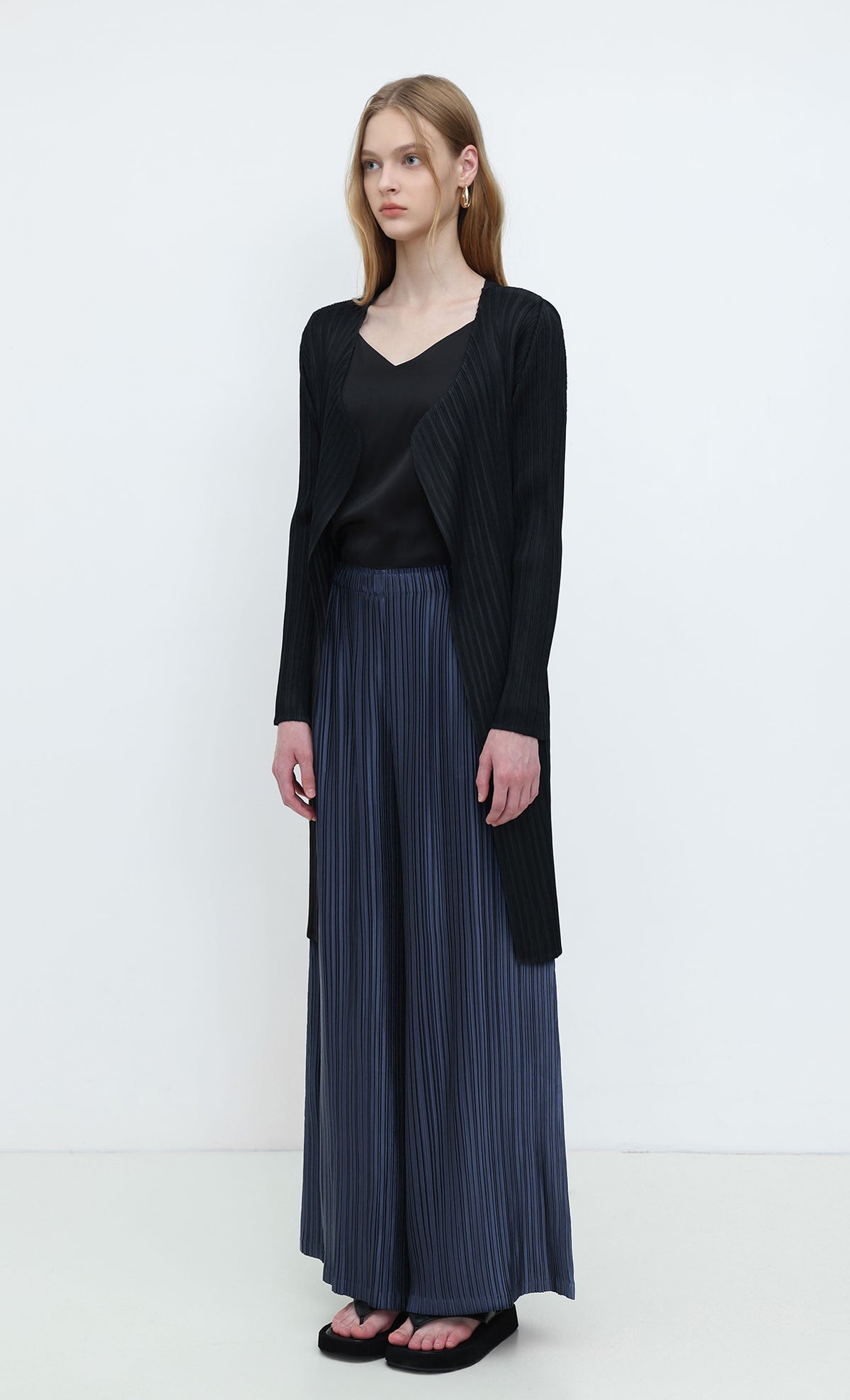 Core Pleated Long Cardigan_Black