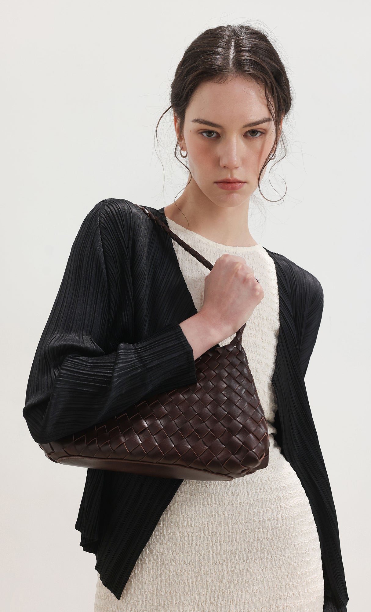 Nesia weaving shouler bag_brown
