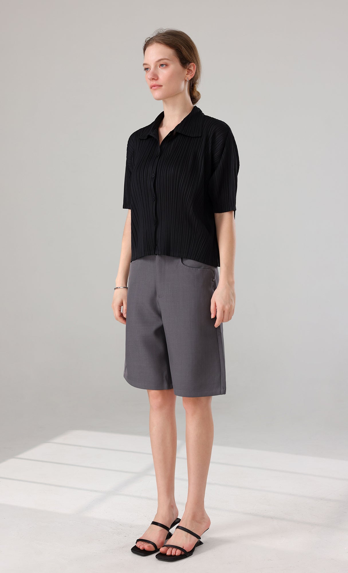 Palette collard pleated shirts_black