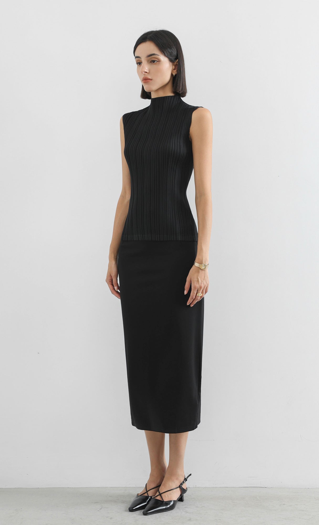 modi half-neck pleated top_black