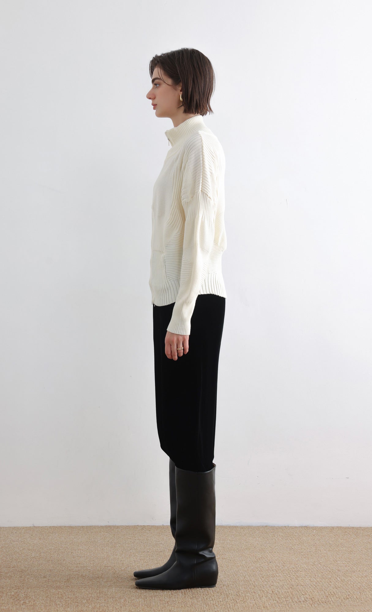 High Neck Knitted Pleated Zip-Up Cardigan_Ivory