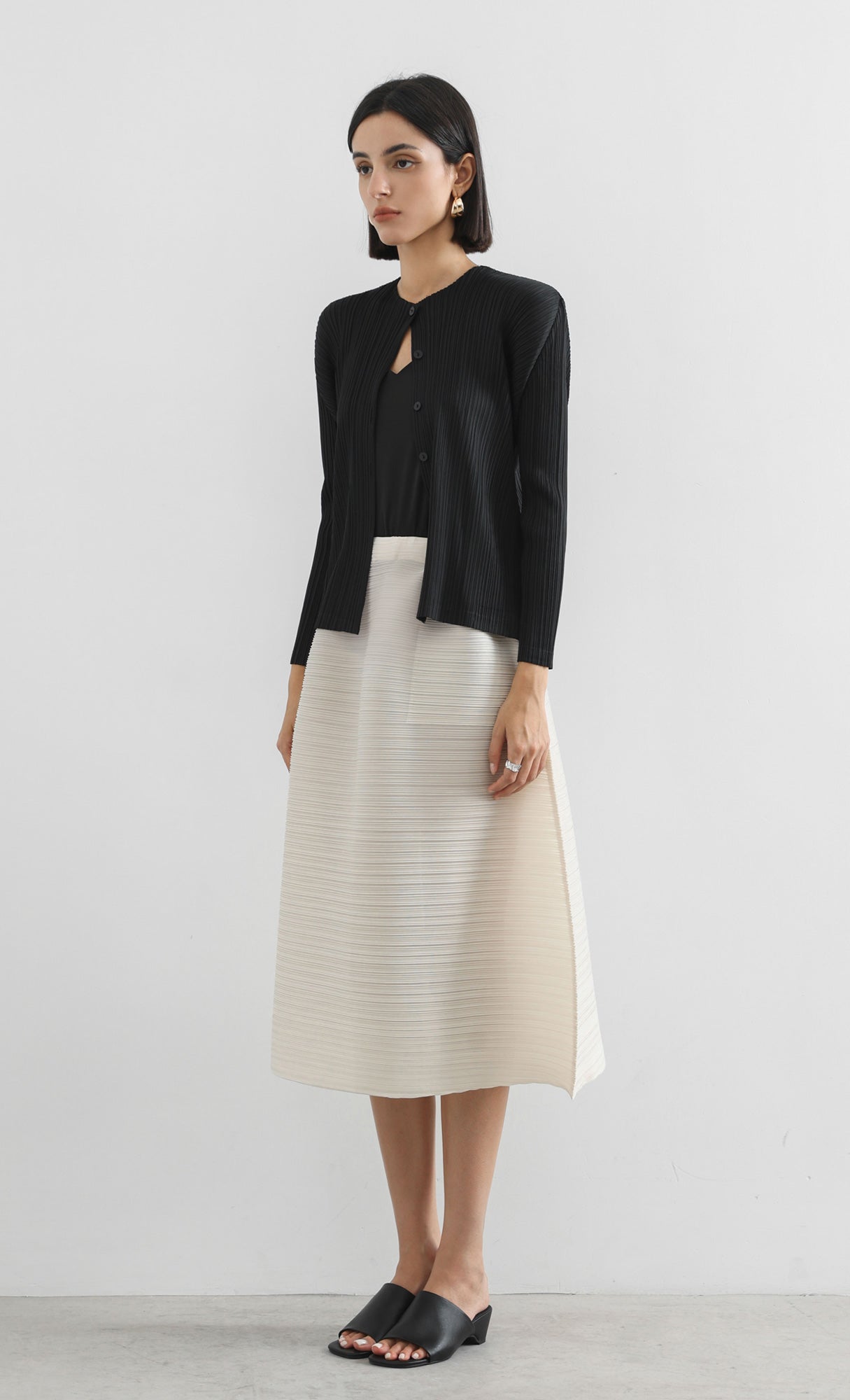 horiz pleated midi skirt_ivory