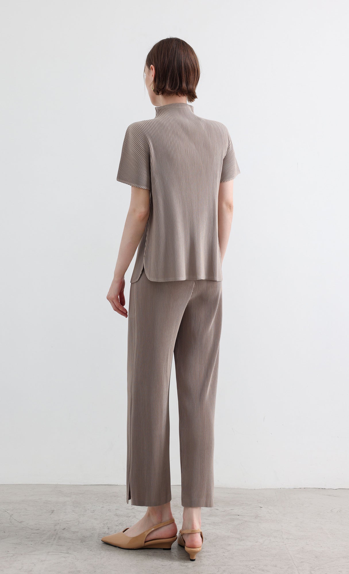 Essential Pleated Pants_Beige