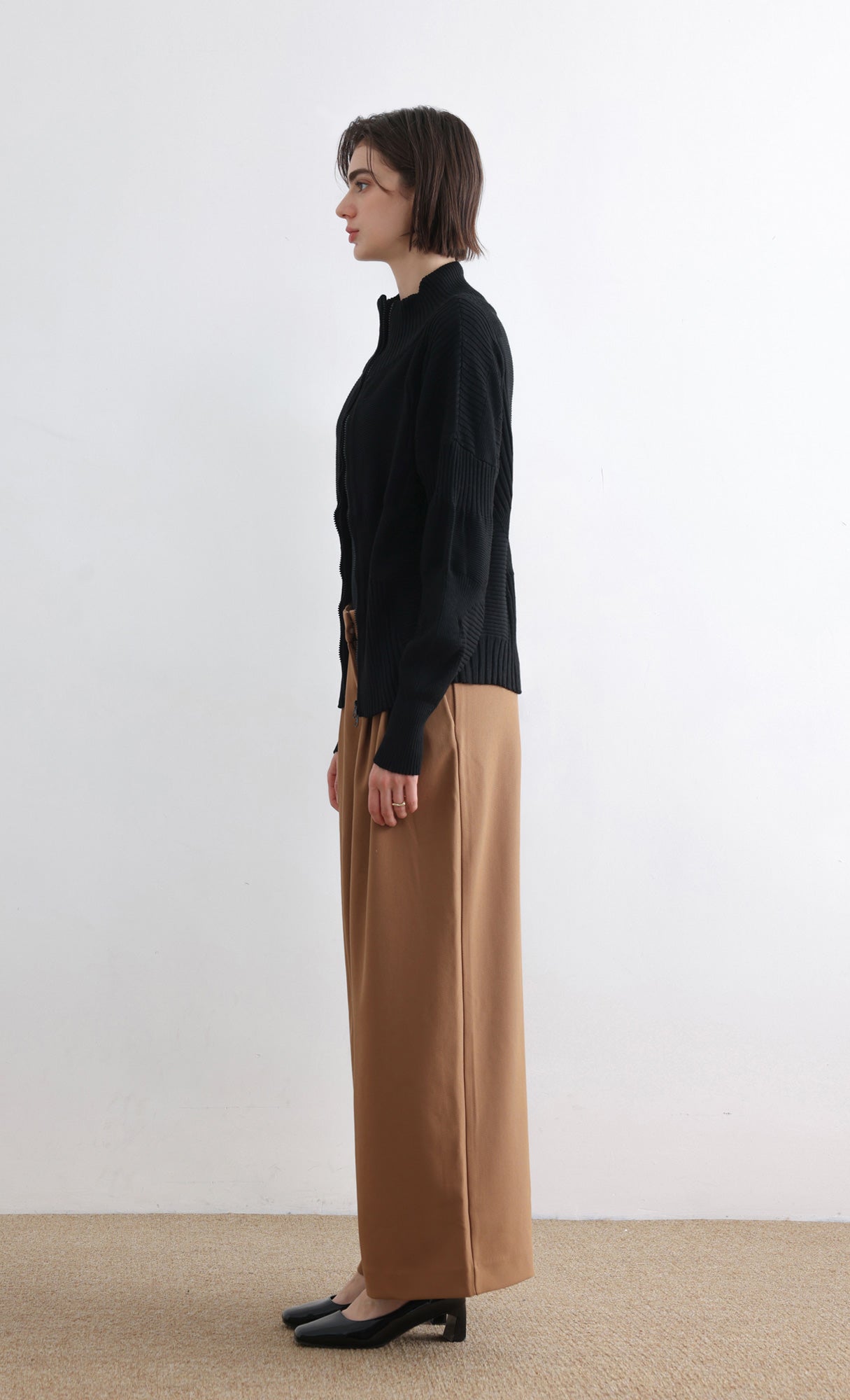 High Neck Knitted Pleated Zip-Up Cardigan_Black